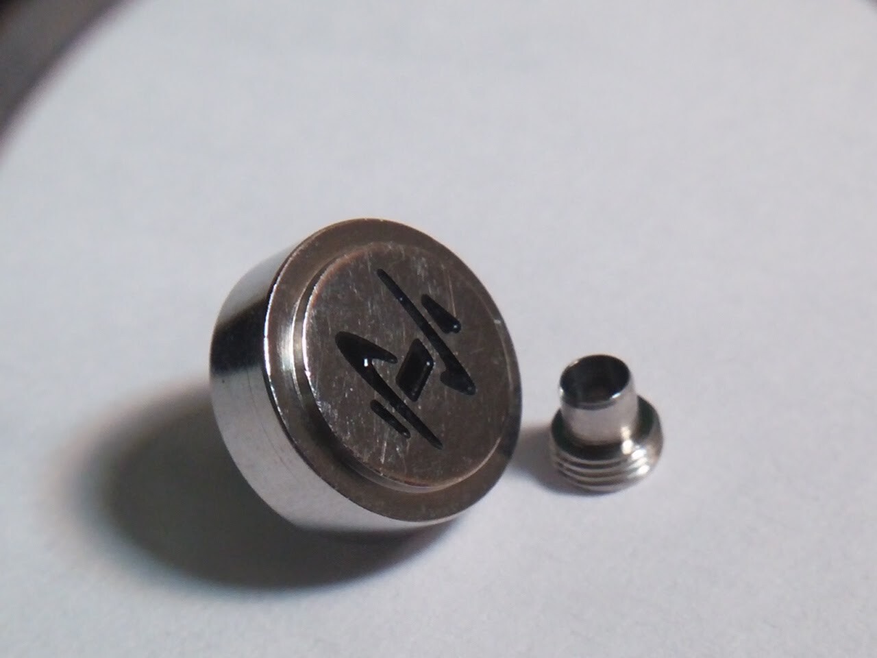 Invicta Crown S/S WHITE ROUND screwdown type with tube, 9.9mm