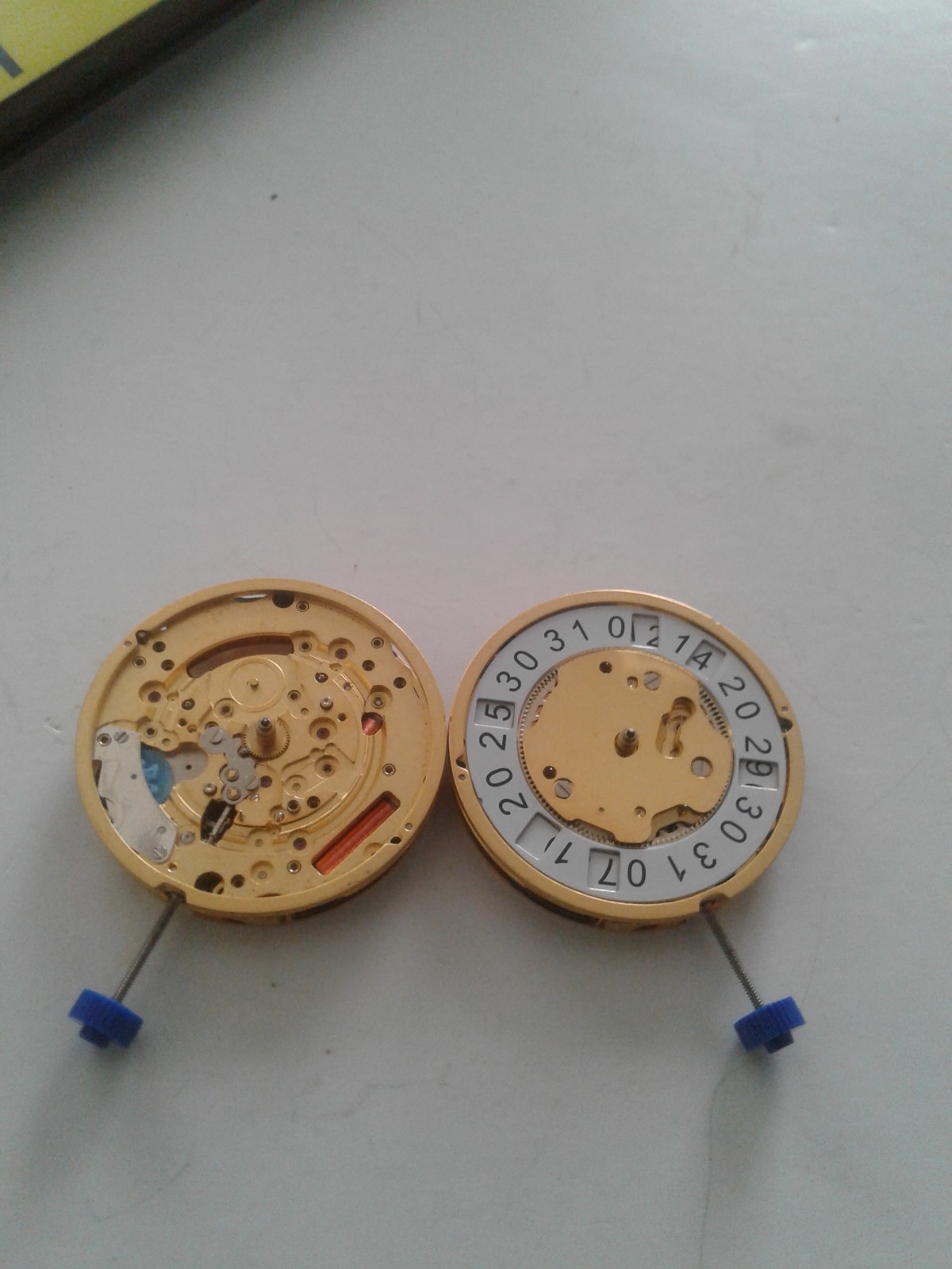 LOT OF 2 RONDA 5040.B WATCH MOVEMENT WITH GOOD CIRCUIT FOR PARTS