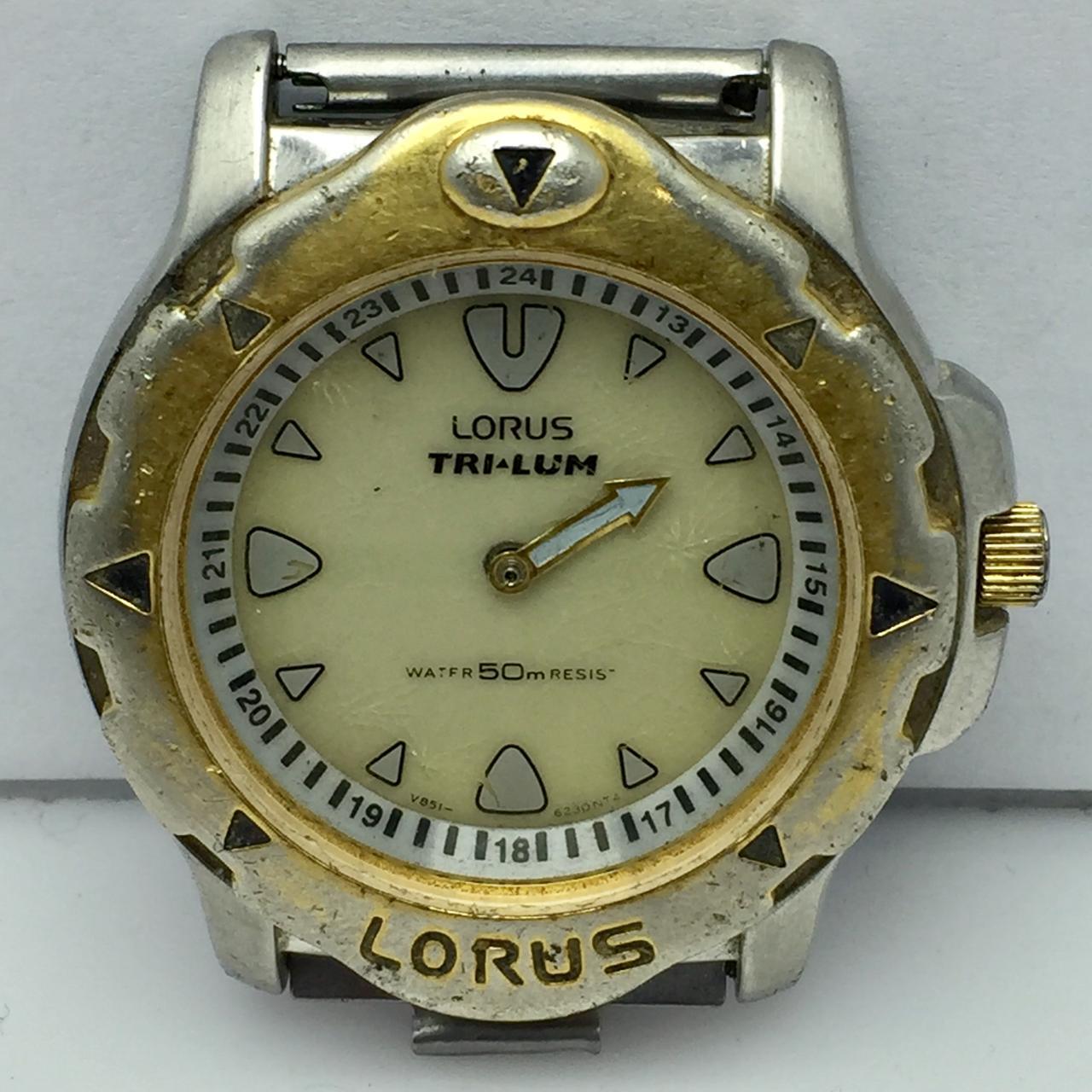 Lorus Tri Lum V851-6130 Quartz Diver Vintage Watch for Parts WLD676NRZ3