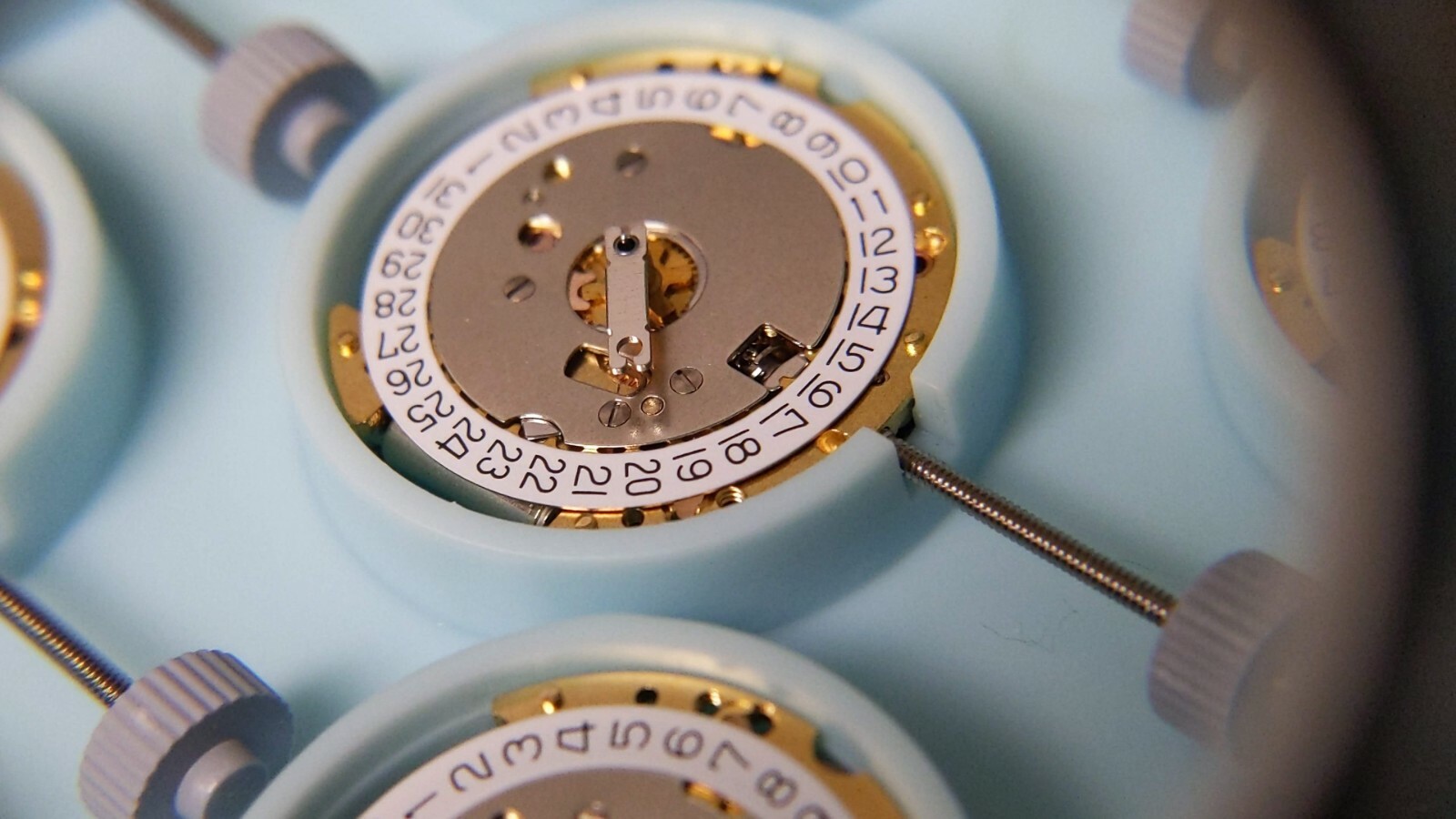 10 PIECES! NEW Ronda 775 Quartz Movement Date 3′, date at 3 o’clock NEW-HCP