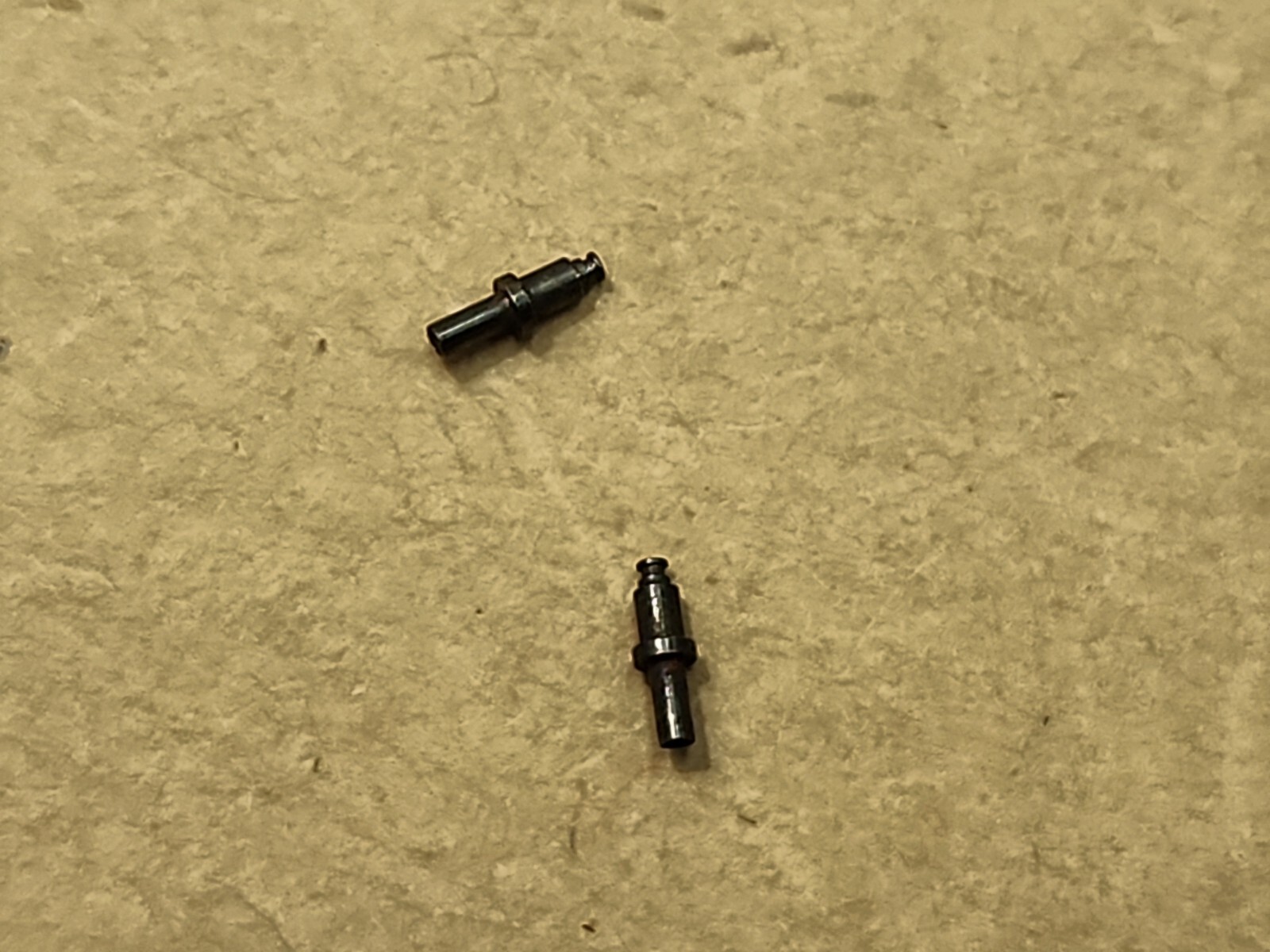 2 NOS Bulova Accutron 219 P/N 209A Set Lever Axles