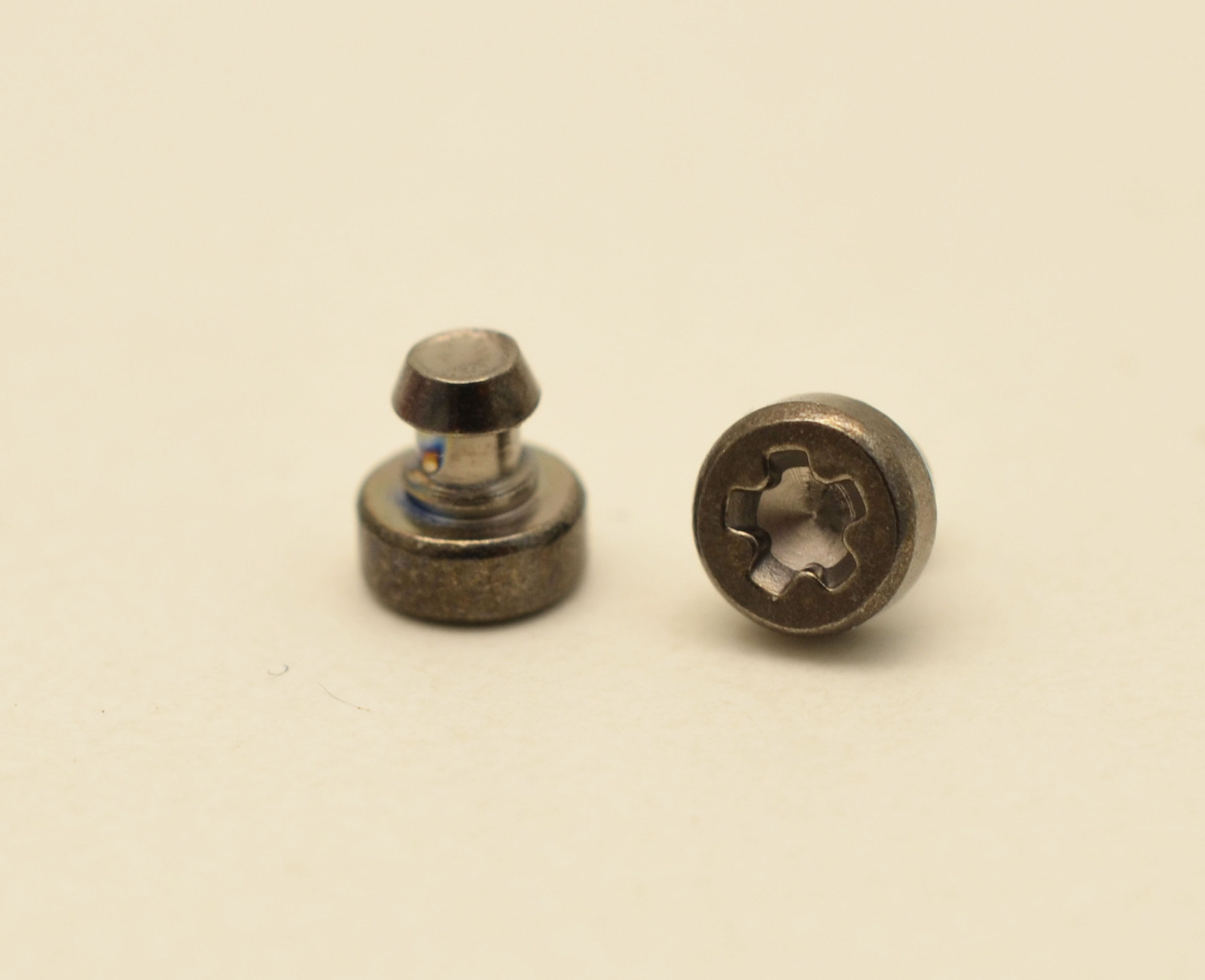 Genuine Casio GW7900 GW7900B GR7900KG GR7900NV GW7900MBS bezel decorative Screw