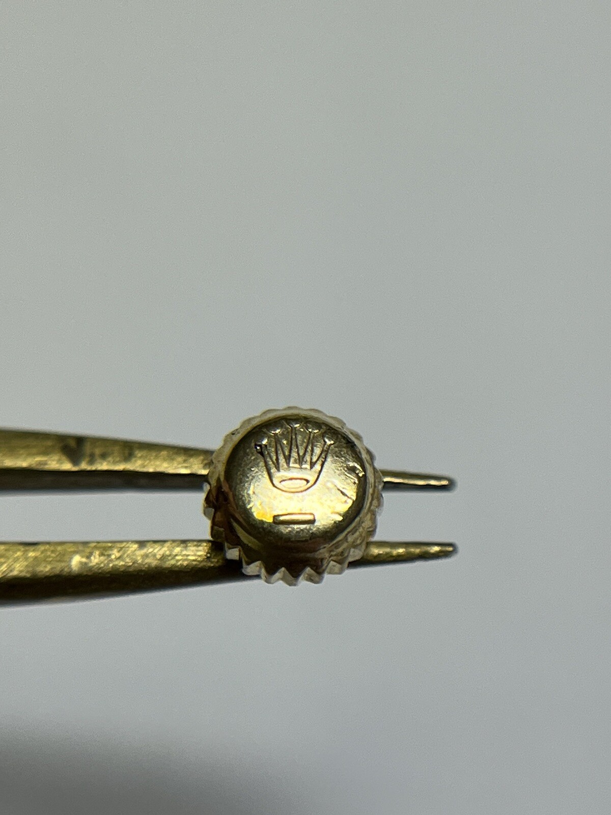 Genuine Rolex 24-530-8 5.3mm 18k Yellow Gold Crown. (30)