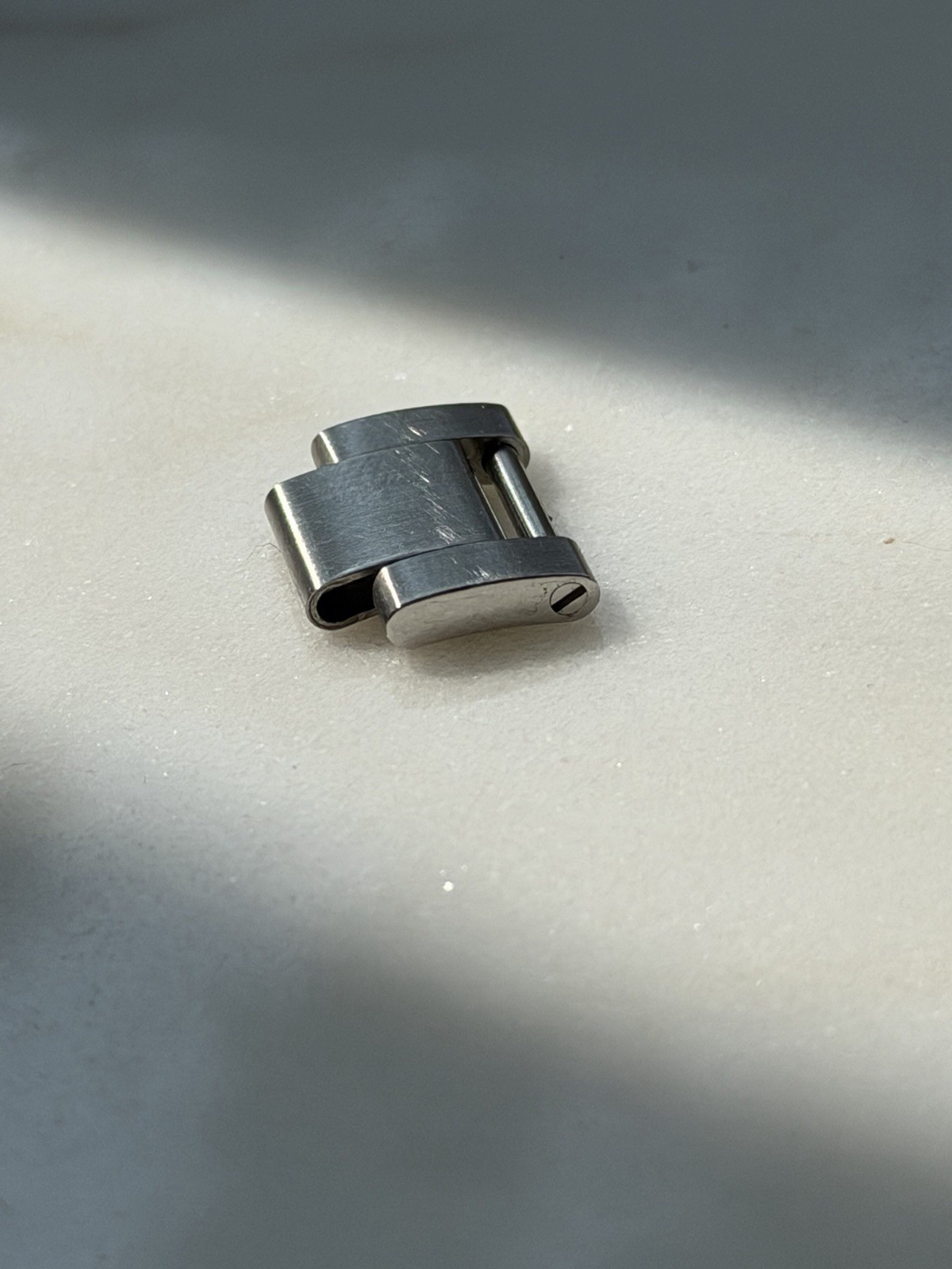 ORIGINAL ROLEX 15.5mm Stainless Steel Oyster Link & Screw For 114270 Explorer