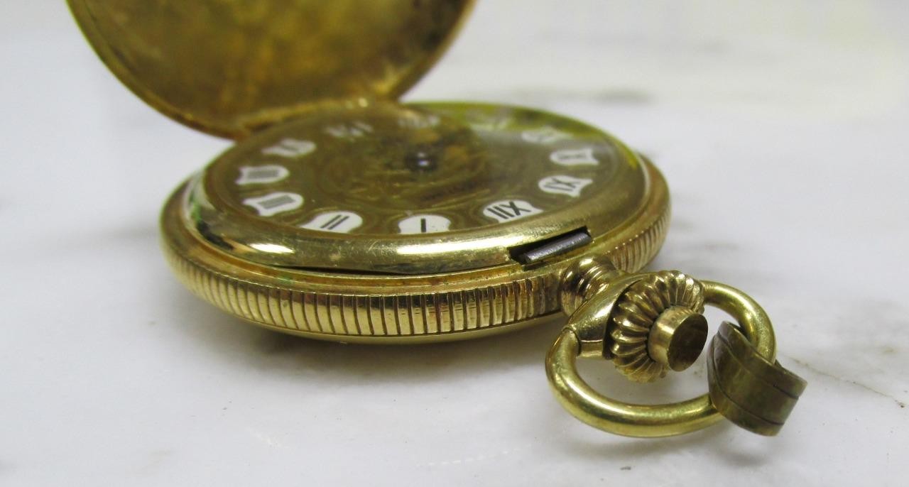 Vintage Majestime Gold Tone Pocket Watch; 36mm ~ 17J ~ 2-E218