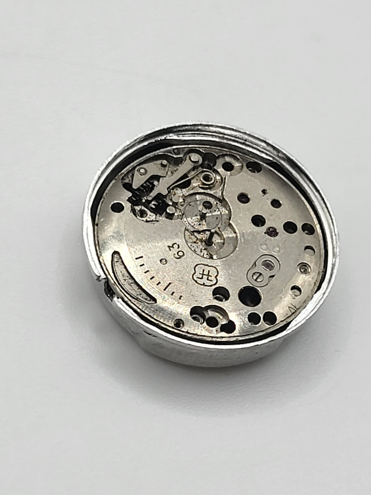 FHF 63 Winegartens Manual Watch Movement Stima-Nivada Swiss 17J 826536 Untested