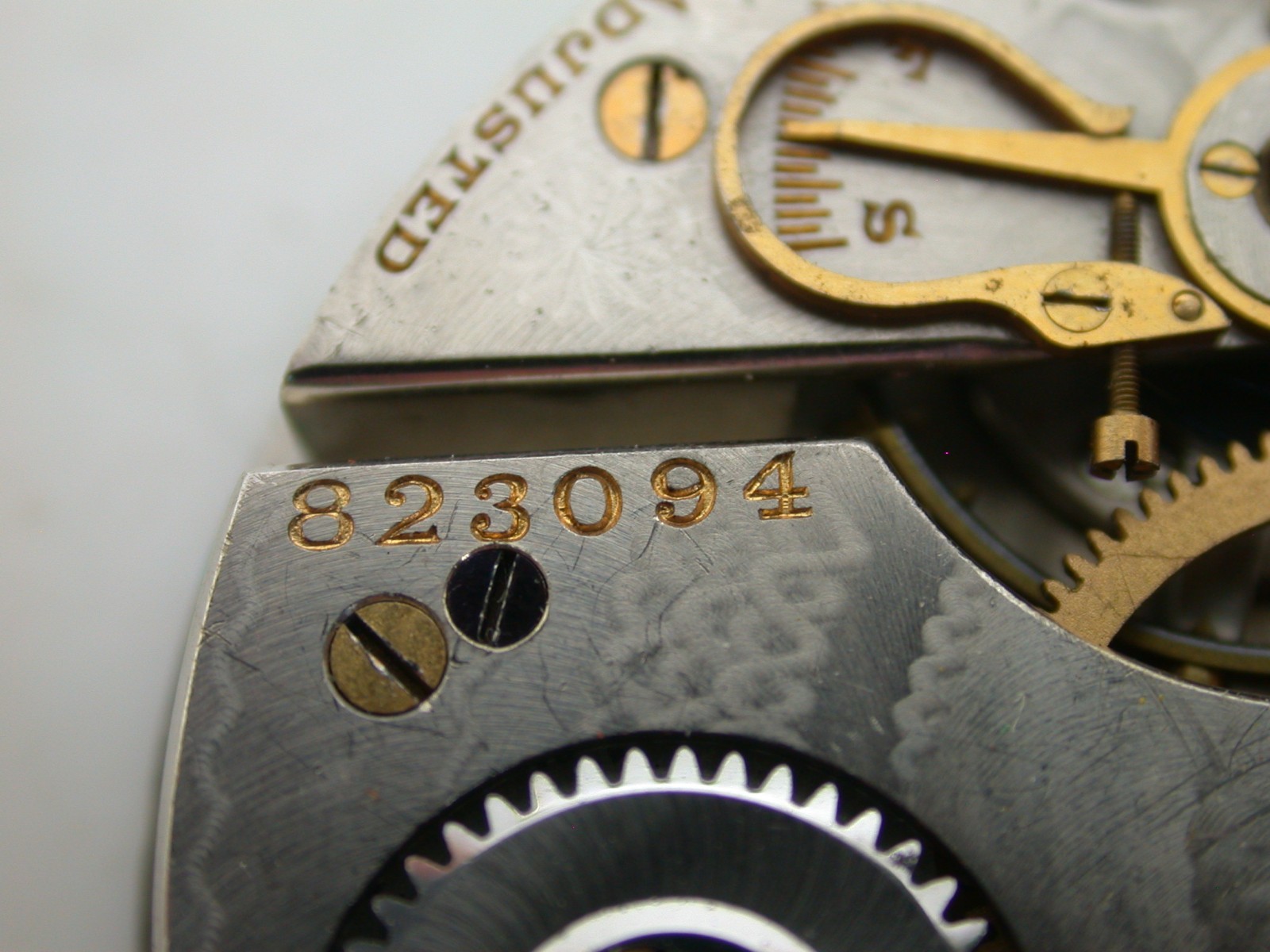 HAMILTON GRADE 974, SIZE 16, 17 JEWEL MOVEMENT – 39MR13
