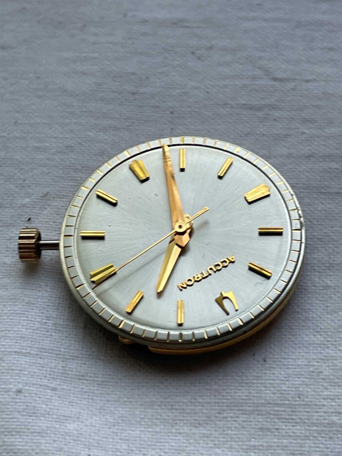 Bulova Accutron 2180 GREAT DIAL – movement for mens watch UNTESTED, lot 1505