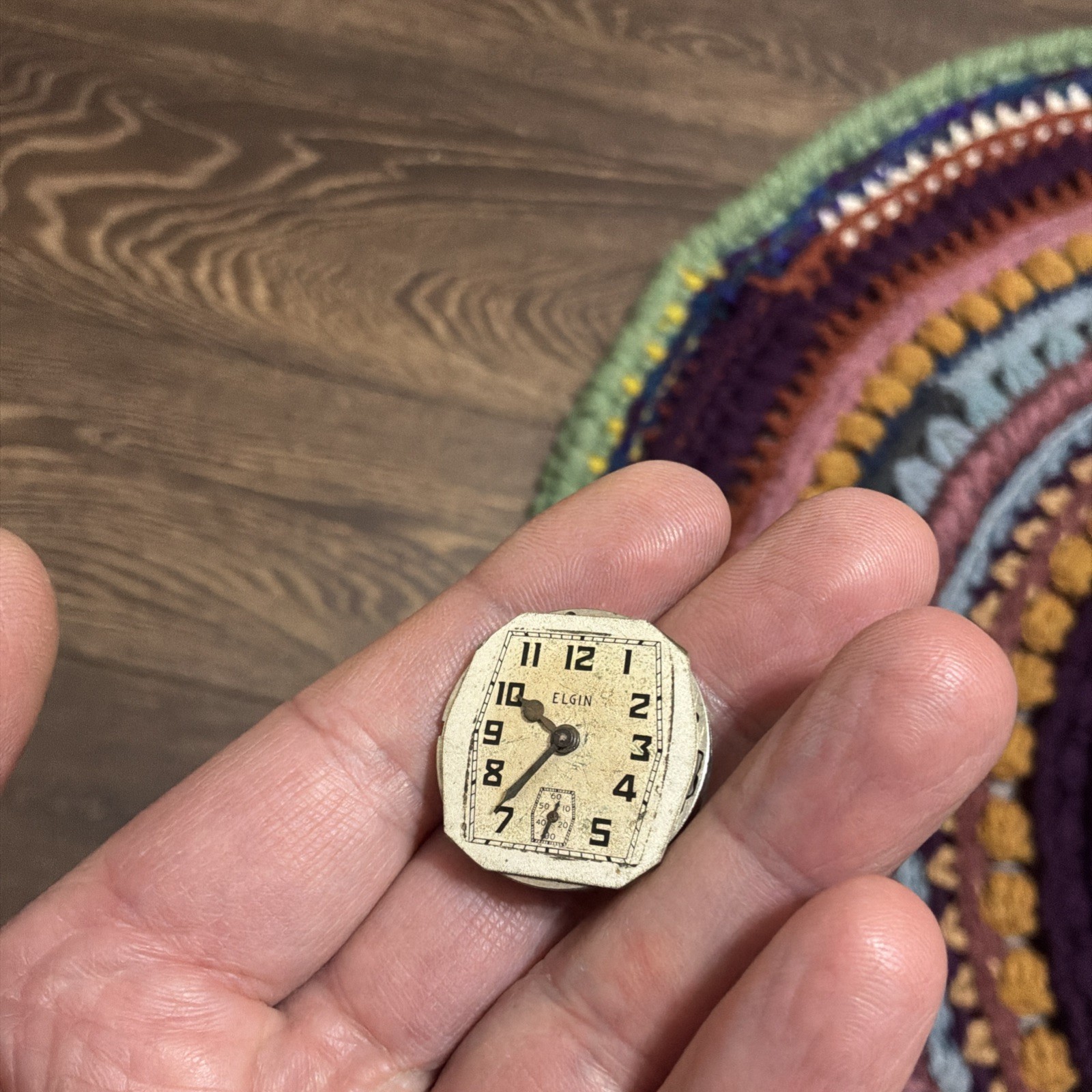 1920’s Elgin Pocket Watch Movement For Parts or Repair 26mm