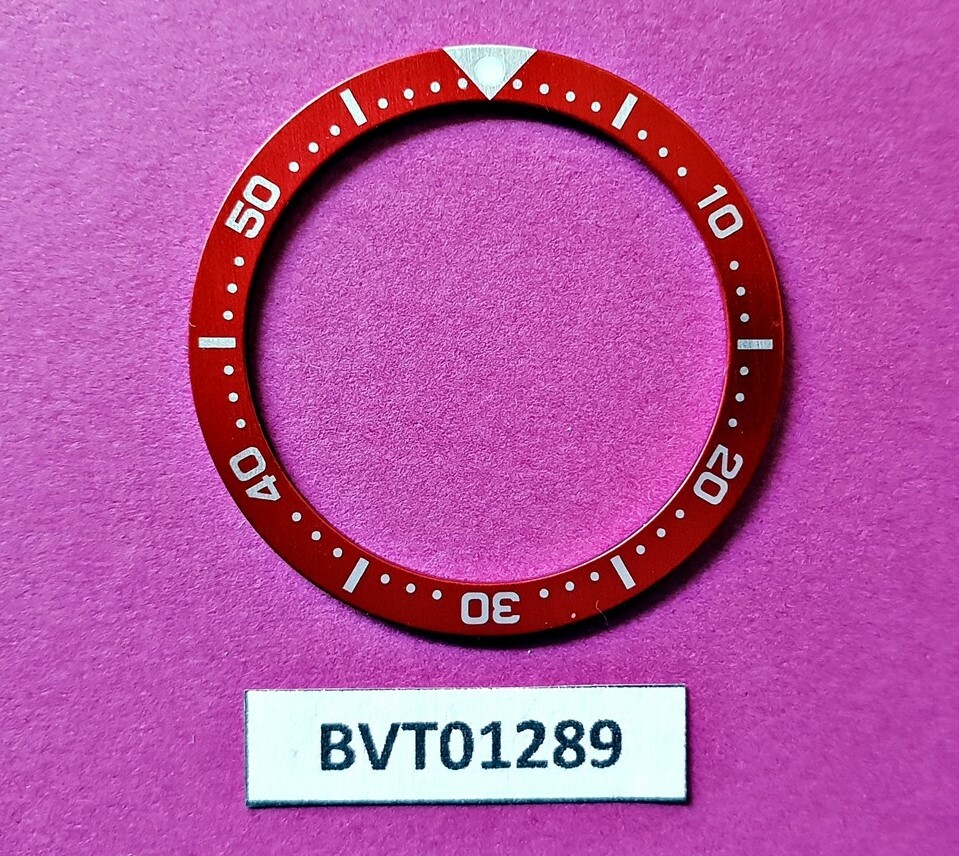 NEW SEIKO RED SILVER BEZEL INSERT DIVER’S MIDSIZE 4205 015B 7S26 0030 BVT01289