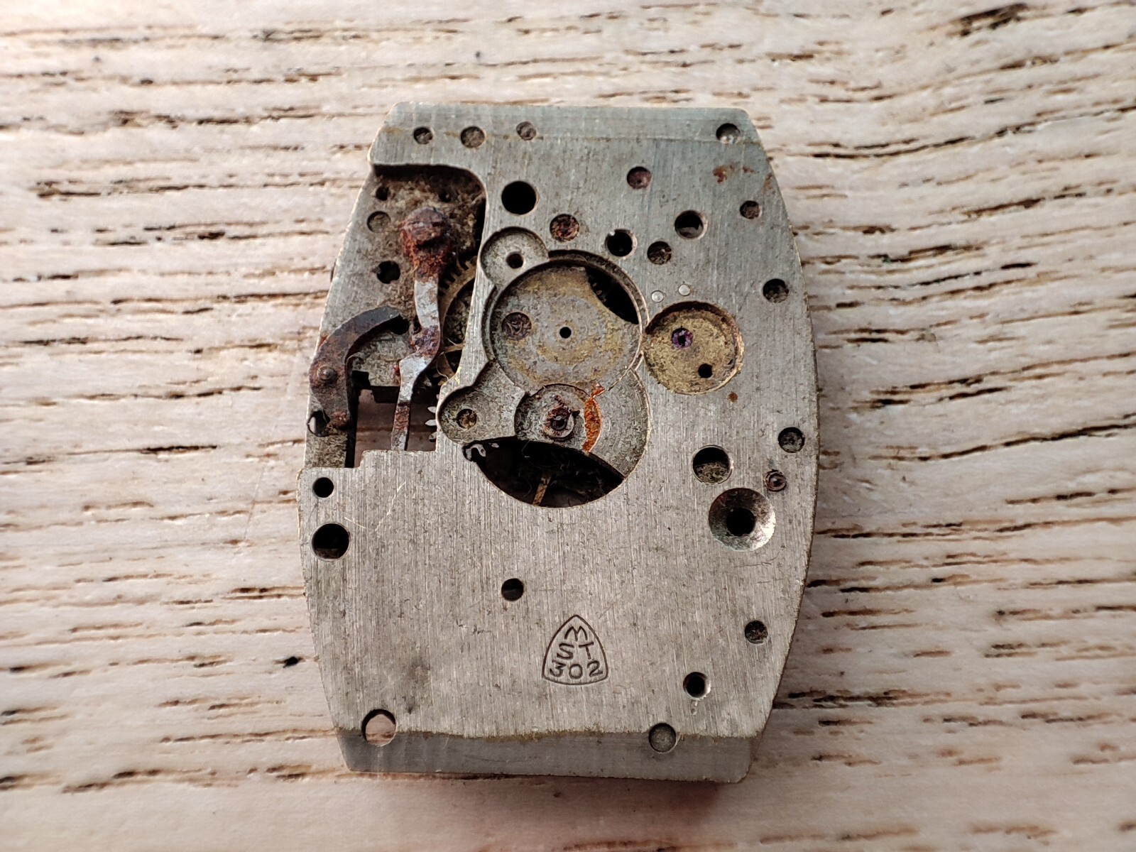 Meyer und Stüdeli Roamer Watch movement MST 302 – 19.7 mm – for parts and spares