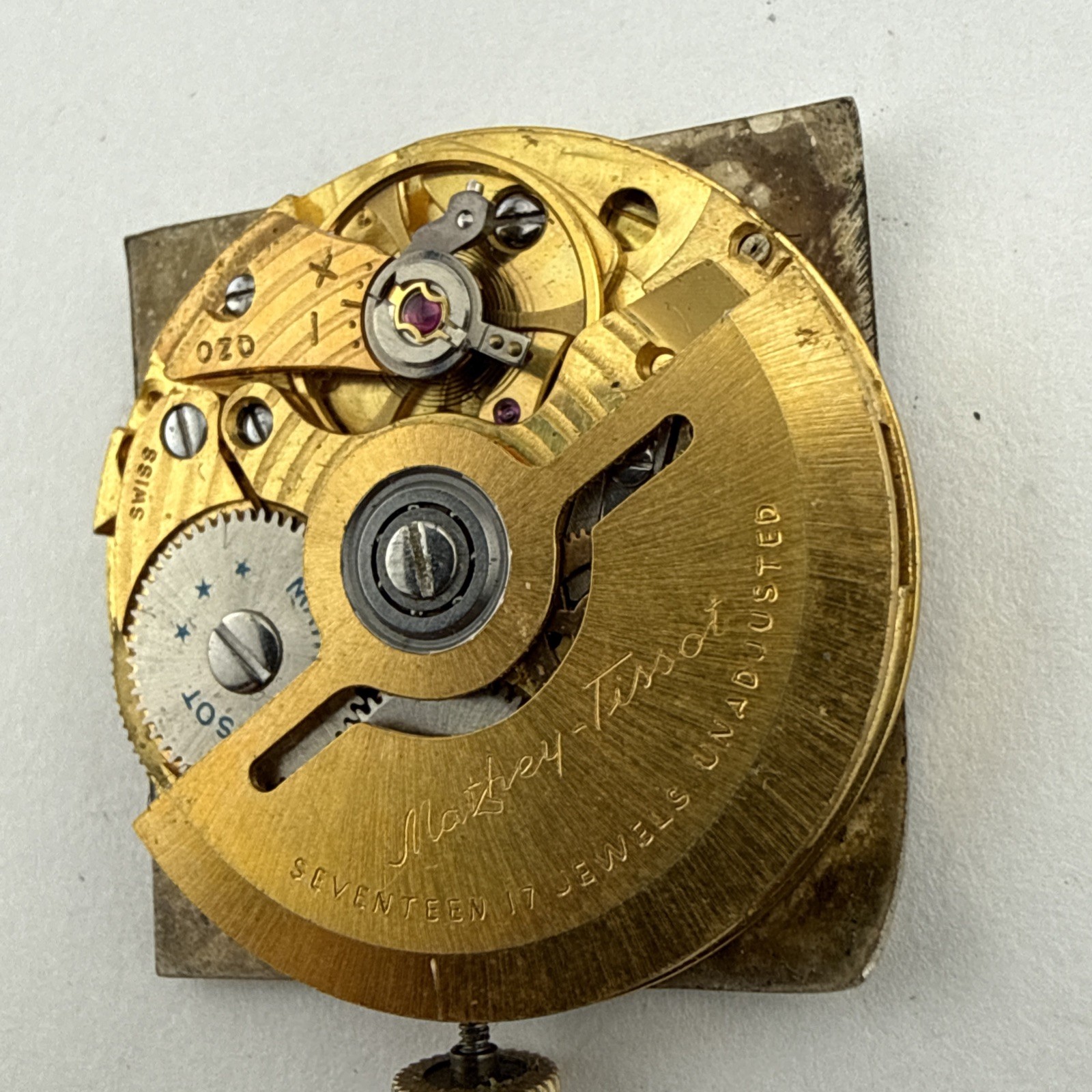 Mathey-Tissot cal. 717 Swiss automatic watch movement – date at 4:30 For Repair