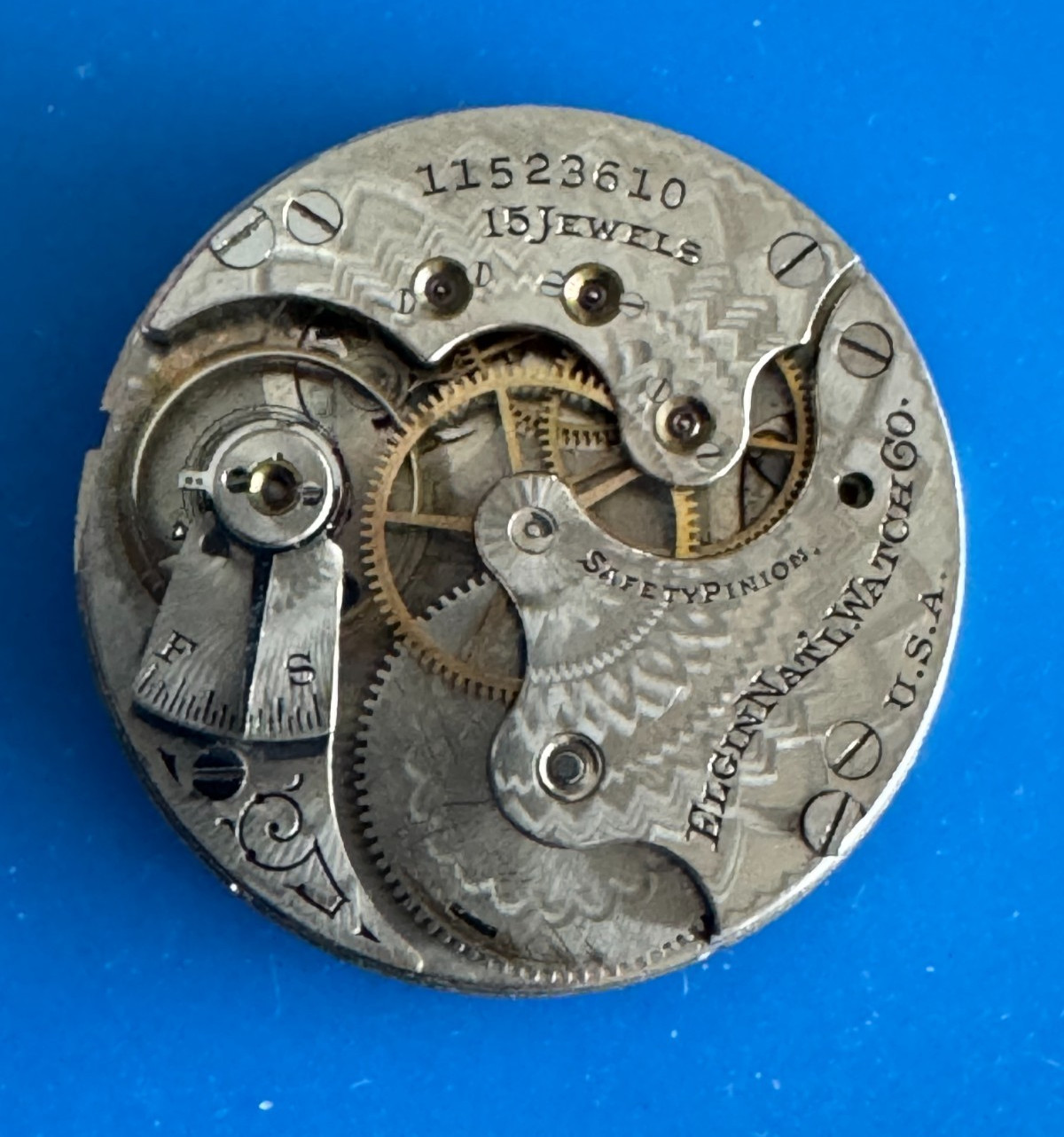 6 SIZE ELGIN GRADE 295 HUNTING POCKET WATCH MOVEMENT KEEPING TIME
