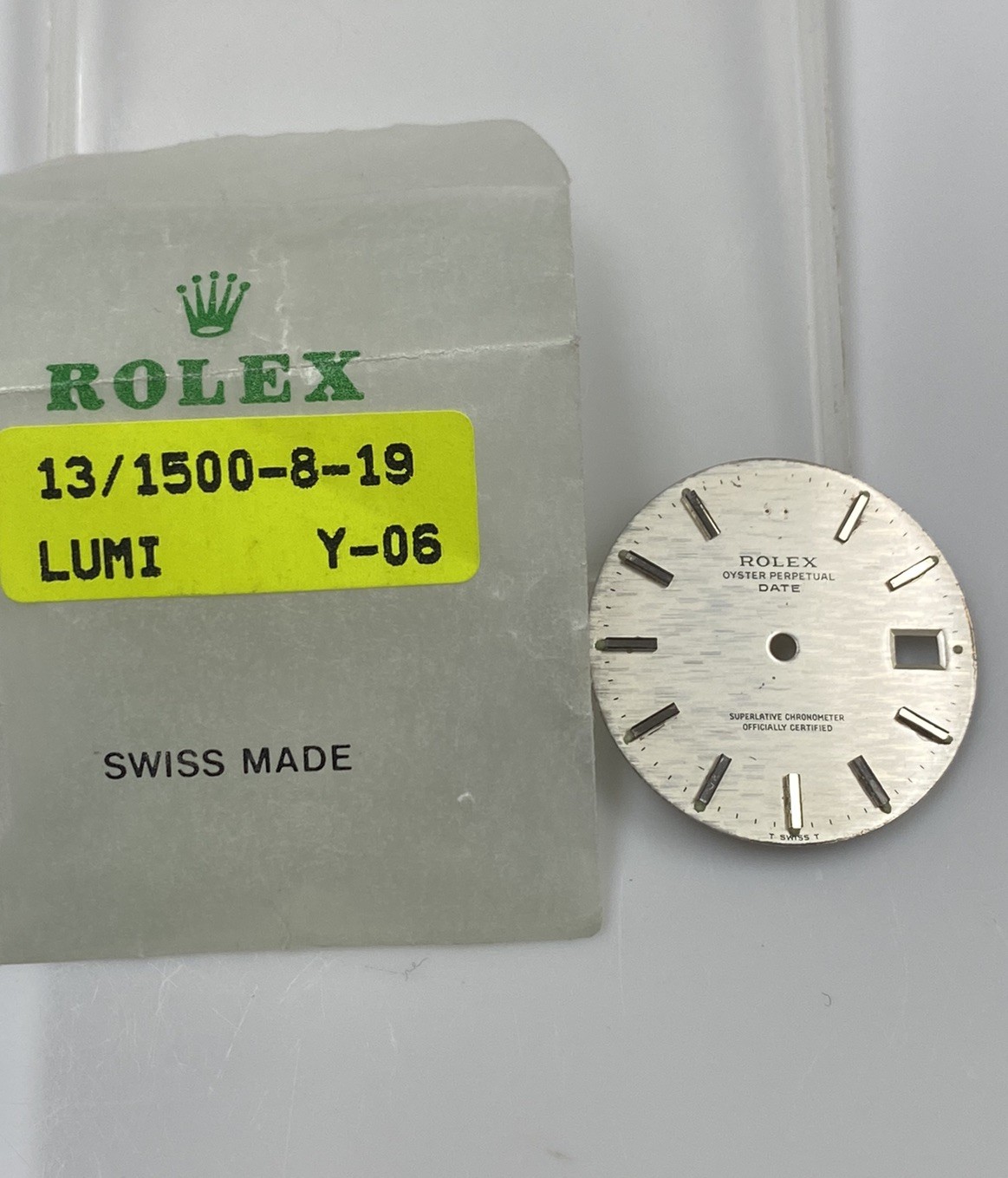 Genuine Rolex 34mm Oyster Perpetual Date 1500 1501 Cal 1570 Silver Linen Dial