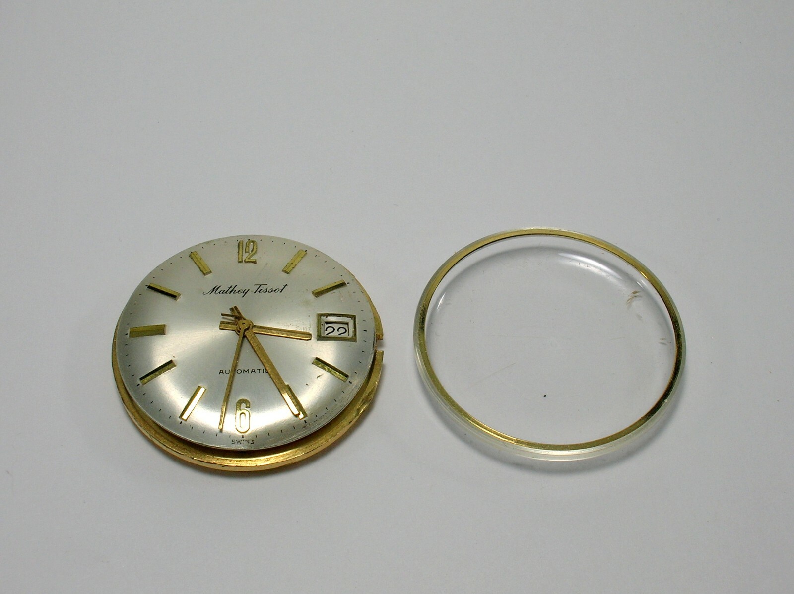 MATHEY TISSOT VINTAGE AUTOMATIC WATCH MOVEMENT WITH DATE – NICE CONDITION