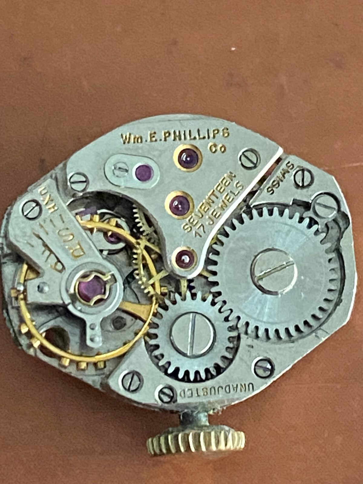 VINTAGE LADIES 18.37 X 15.10MM WM.E.PHILLIPS WRIST WATCH MOVEMENT,NOT RUNNING