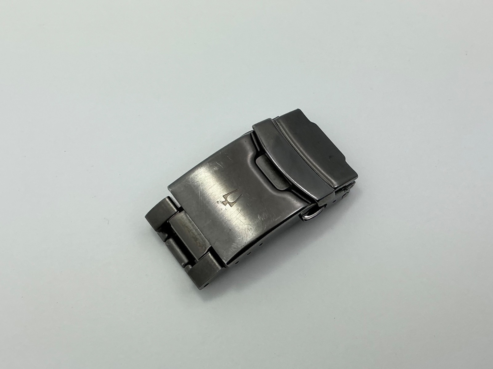 Bulova Model 98B337 Caseback C9692080 Gunmetal Clasp