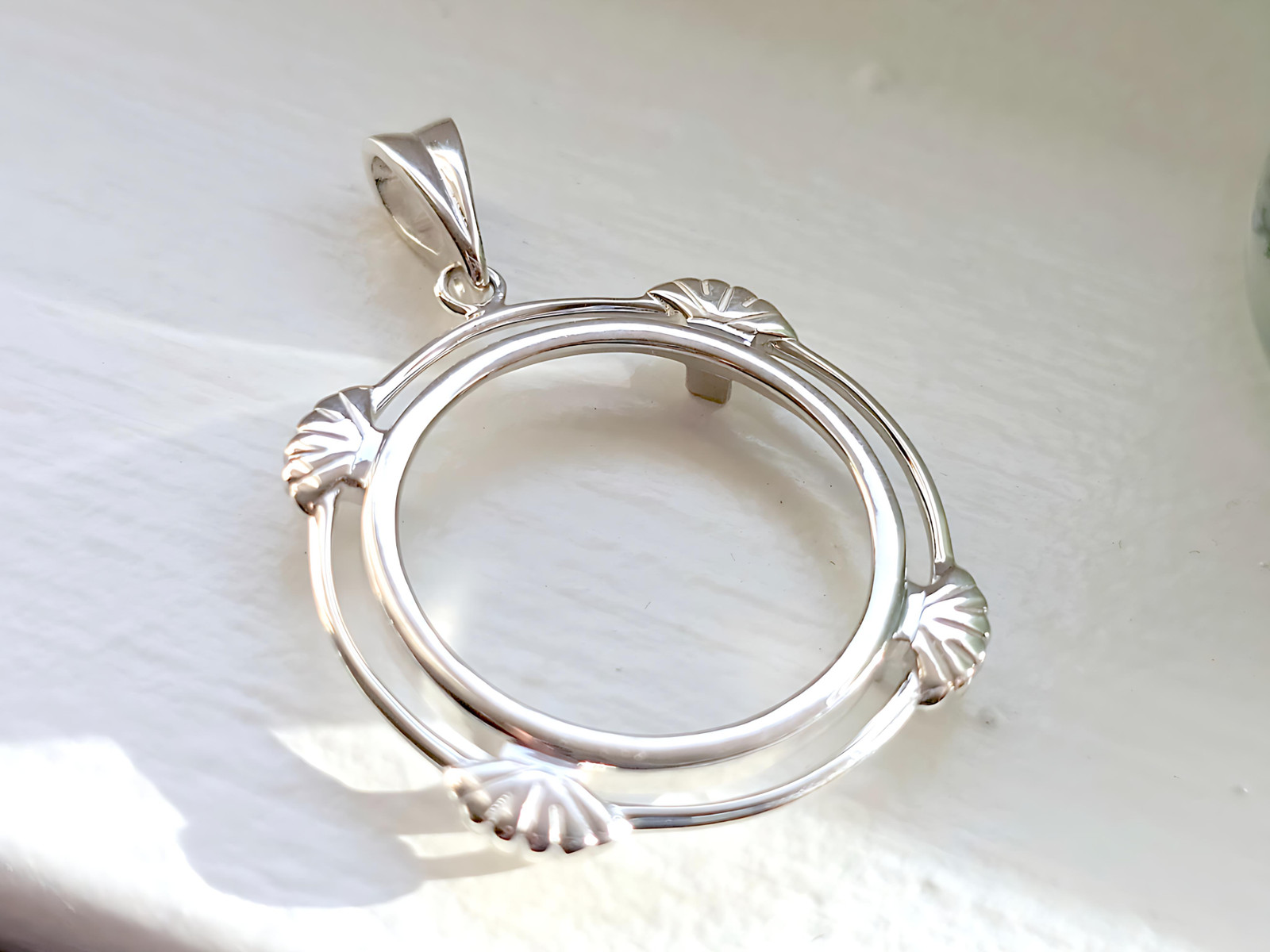925 Sterling Silver Prong Back Clamshell Edge Bezel for 24mm Quarter 25Cent
