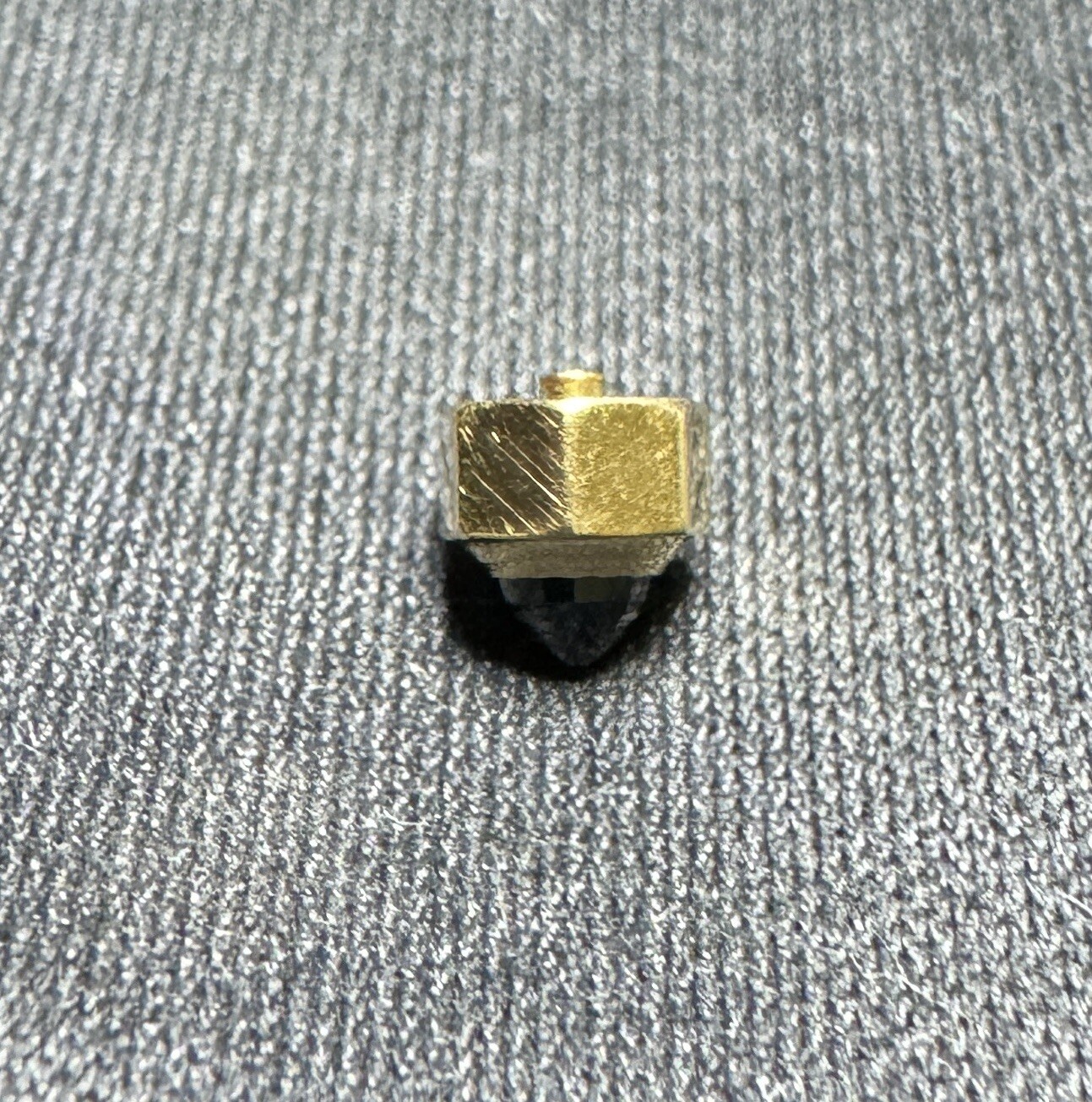 Genuine Cartier Crown Gold 18K With Blue Sapphire Stone 4.6 mm C29