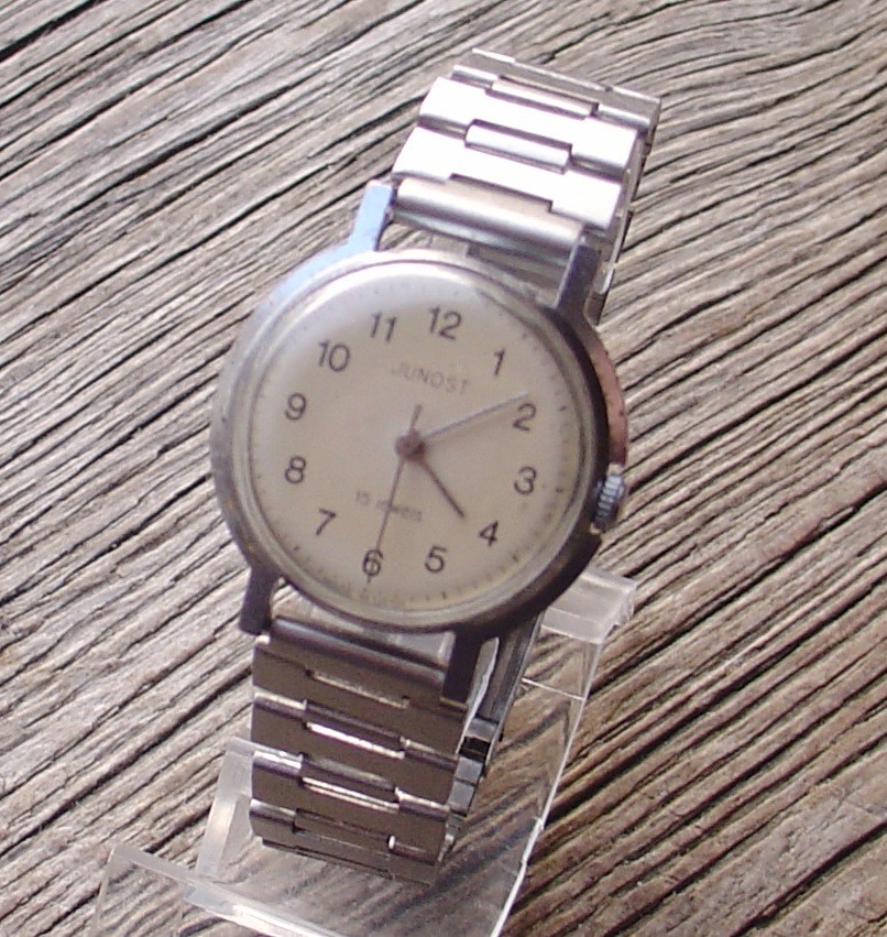 Serviced Ussr Soviet Russian Сhaika (Chajka) Womens Watch Ladie Enamel