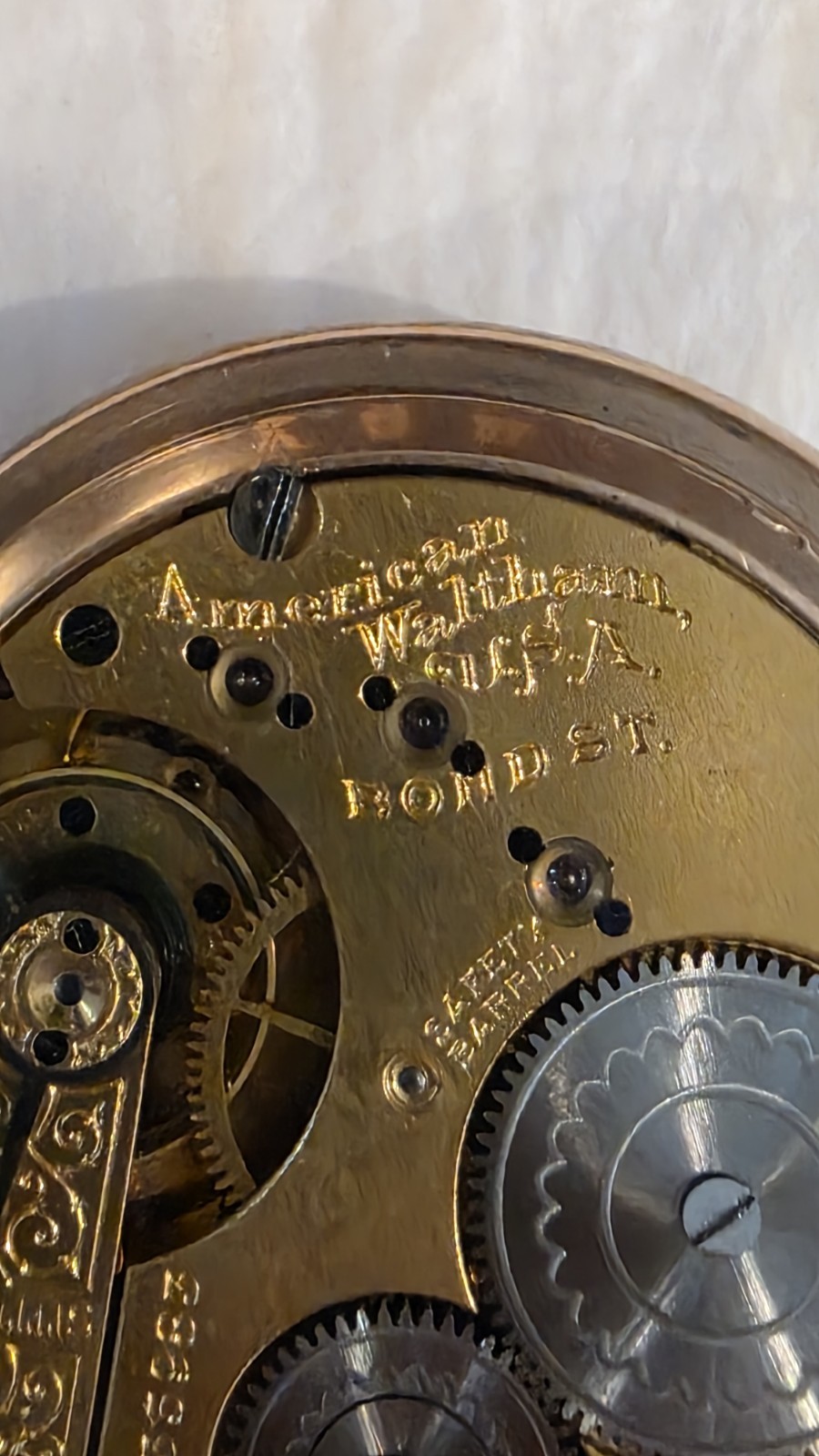 American Waltham Watch Co Grade Bond St 14S Mixed Run 7J-11J Runs Gold Filled