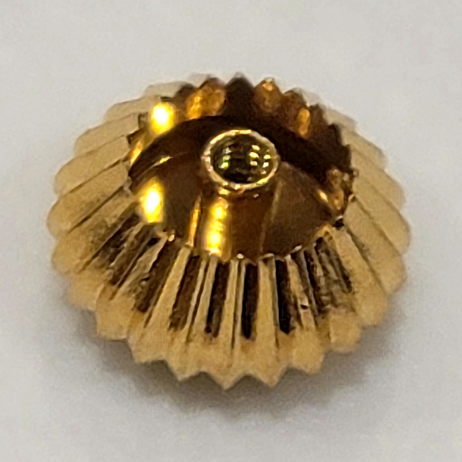 SB2-C01: D ~9mm H ~4.5mm 1/10 14K Gold-Filled Antique Pocket Watch Crown – NOS
