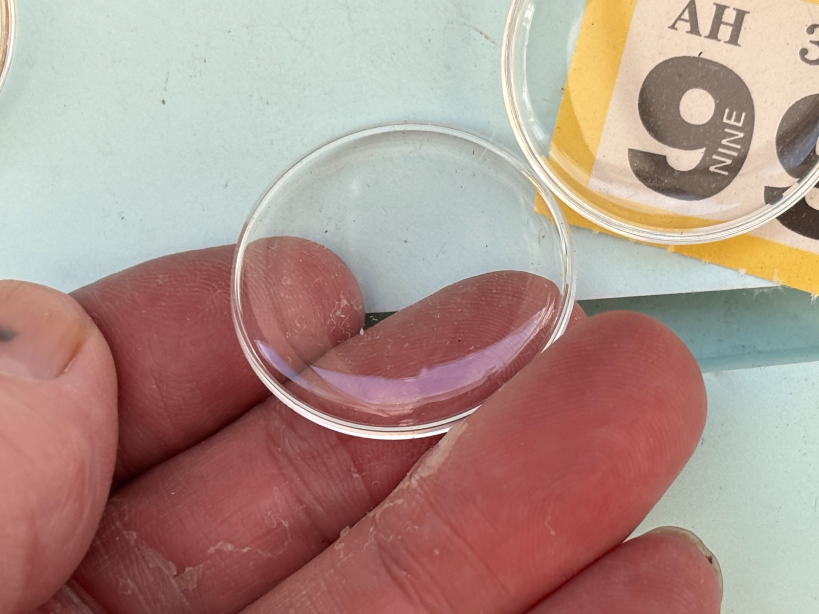3 Genuine Seiko Crystals part 310W01AN Only one has its site ring Seiko 310W01AN