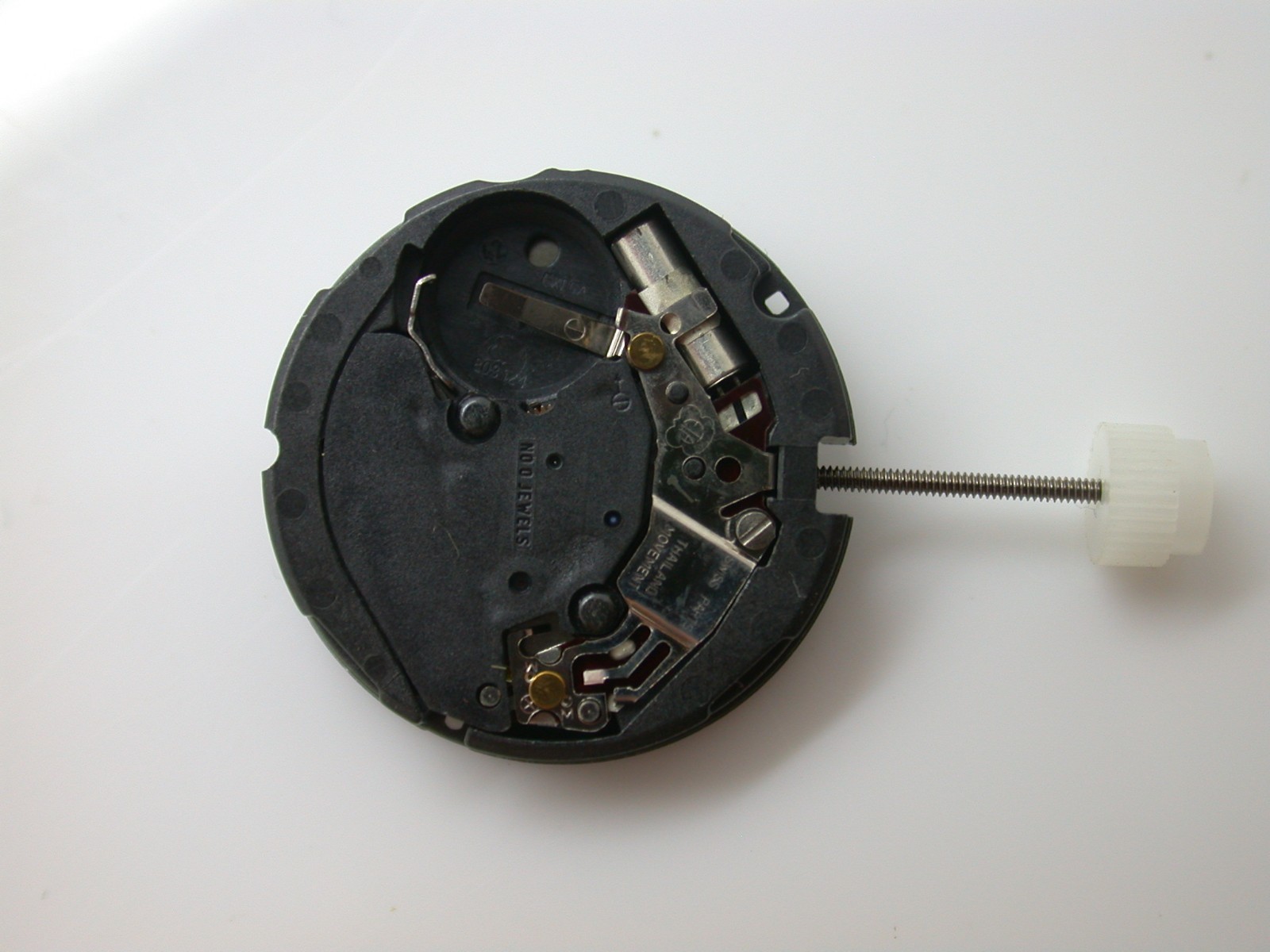 ETA MOVEMENT 803.124 DATE AT 3 BRAND NEW COMES TESTED WITH BATTERY NEW