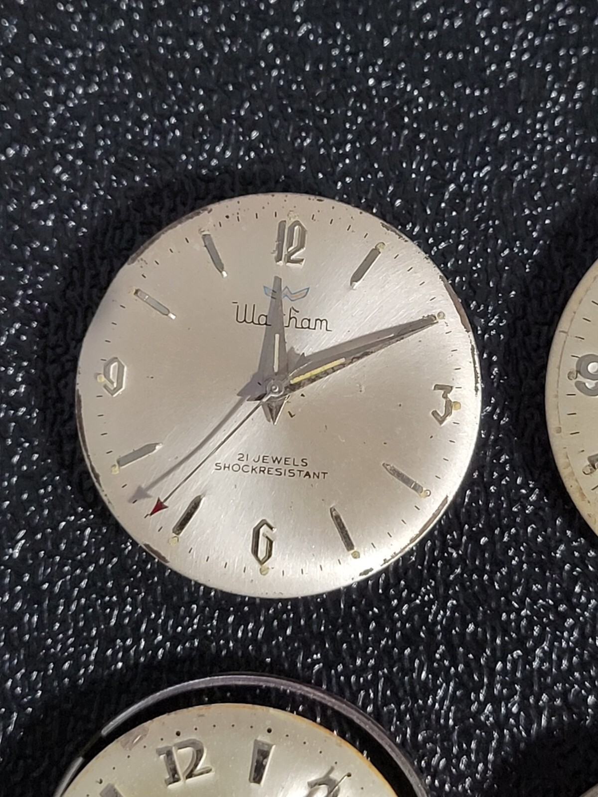 LOT WALTHAM BENRUS HELZBERG MOVEMENTS VARIOUS CONDITIONS / COMPLETION = W1/7