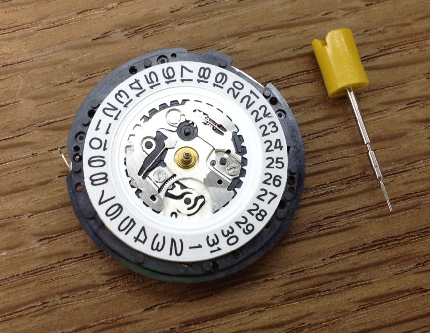 Seiko / Pulsar YT57B KINETIC Watch Movement – NEW – Black & White date