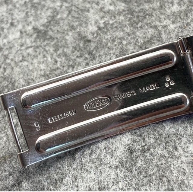 Original ROLEX “SMALL LOGO CLASP FROM 1952” FOR RIVIT BAND 7206 6636 VERY NICE !