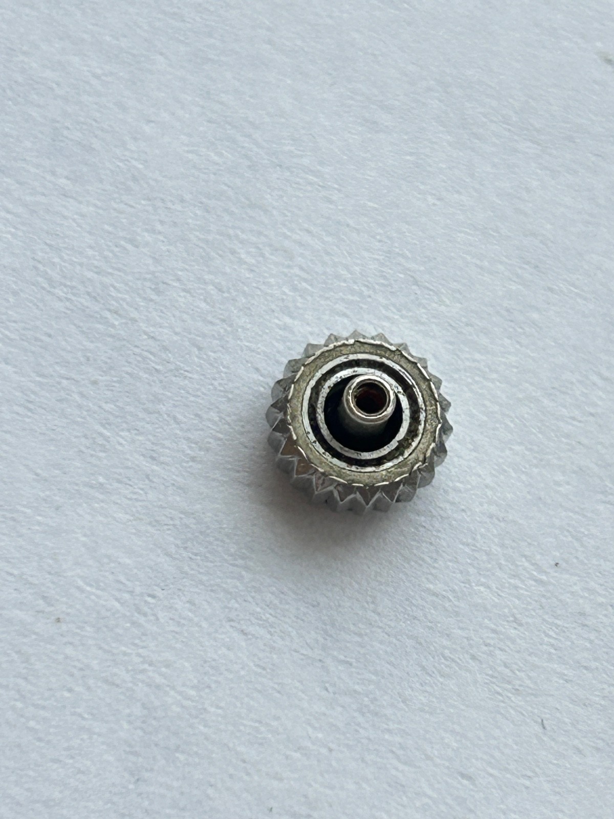 1 x Vintage Rolex 5.9 mm Super Oyster Steel Crown perfect condition vintage