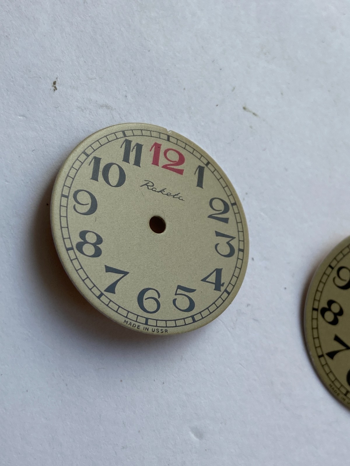 NOS LOT WATCH RAKETA RED 12 DIAL 2609HA 19 JEWELS RARE NEW OLD STOCK PARTS USSR