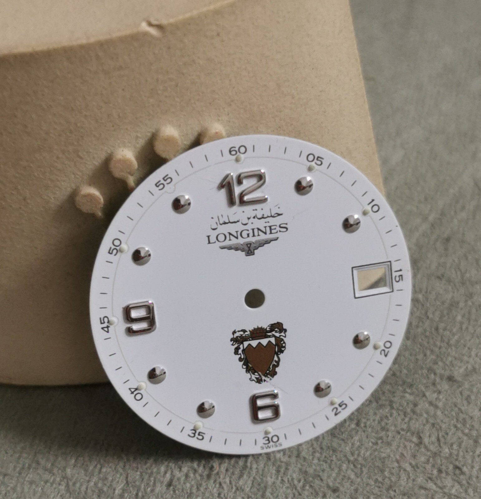 Longines Rare Original White Dial Uae Bahrain Crest Logo Steel Index Swiss 28mm