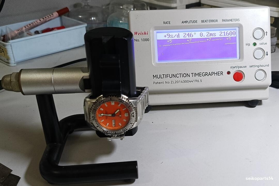 SEIKO KNIGHT RARE ORANGE SKXA61 7S26-01X0 U.S. MARKET 2006 JULY ALL ORIGINAL
