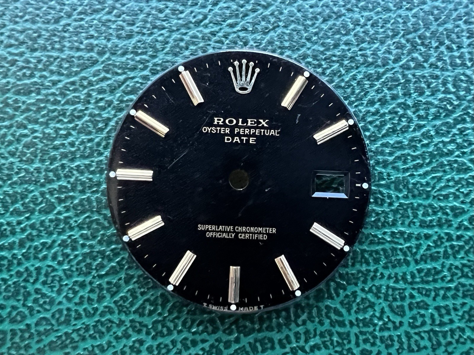 Authentic ROLEX Perpetual DATE 34mm 15203 – Black Gold Stick DIAL – OC#1247
