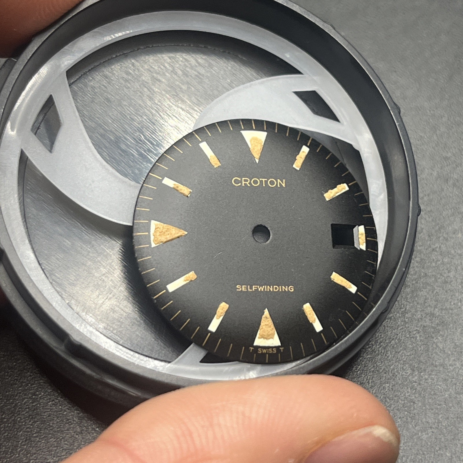 Croton Self Winding Date Dial (015)