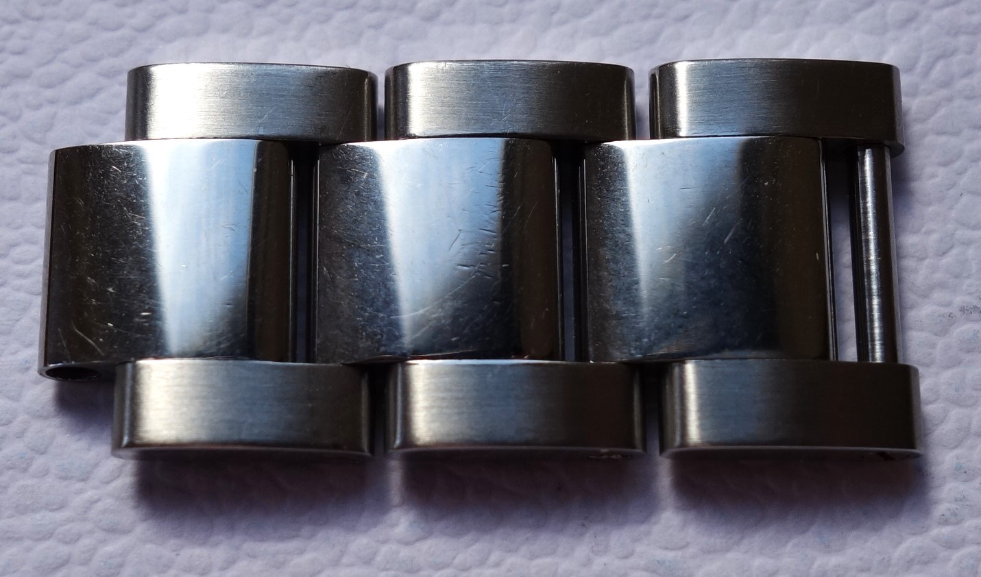 ROLEX SPARE LINKS X 3 LATEST SOLID TYPE 15.3 mm SUBMARINER ETC – CAN SPLIT