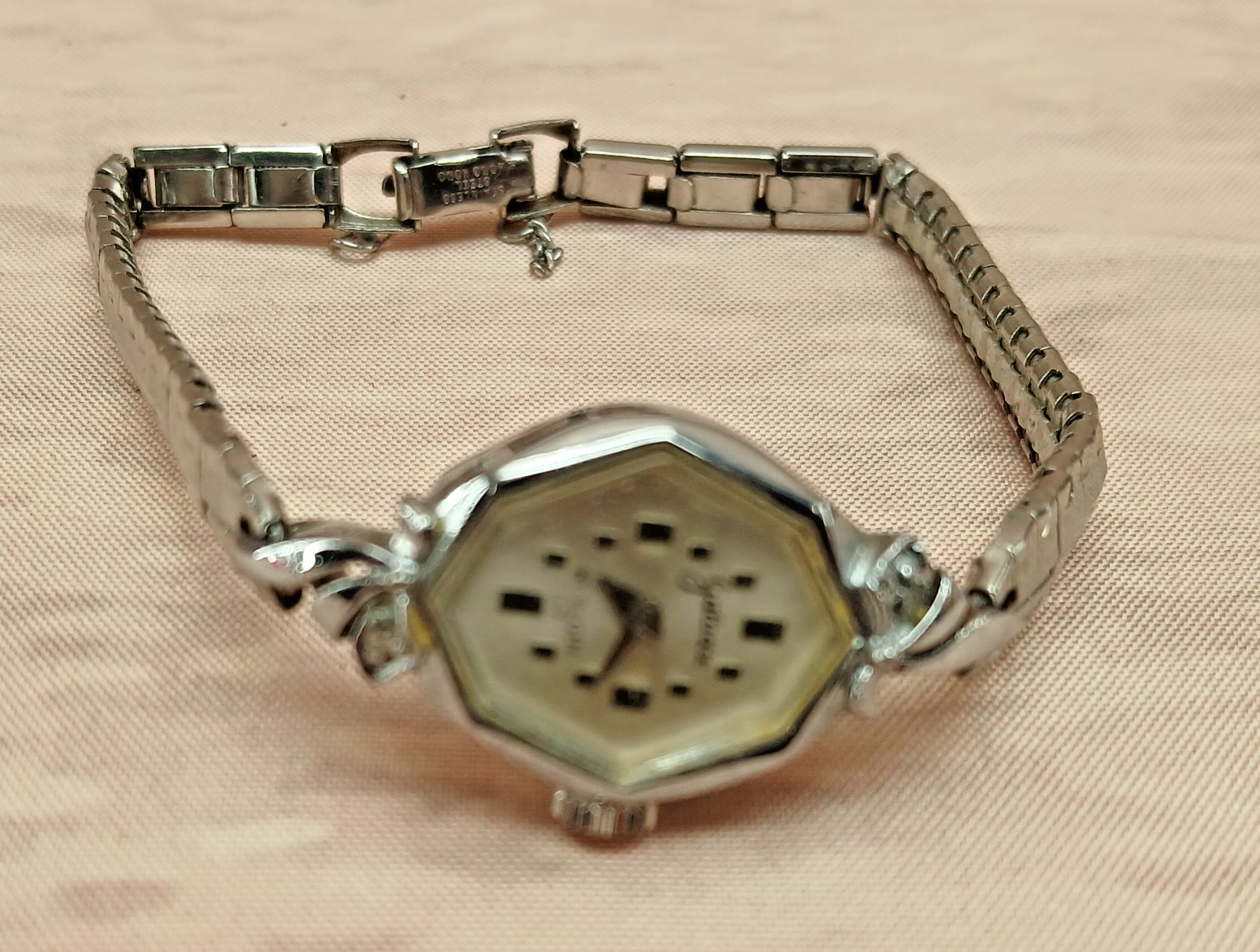 Vintage Watch Lot Galaxie Elgin Bulova 11AC Parts Repair AS IS