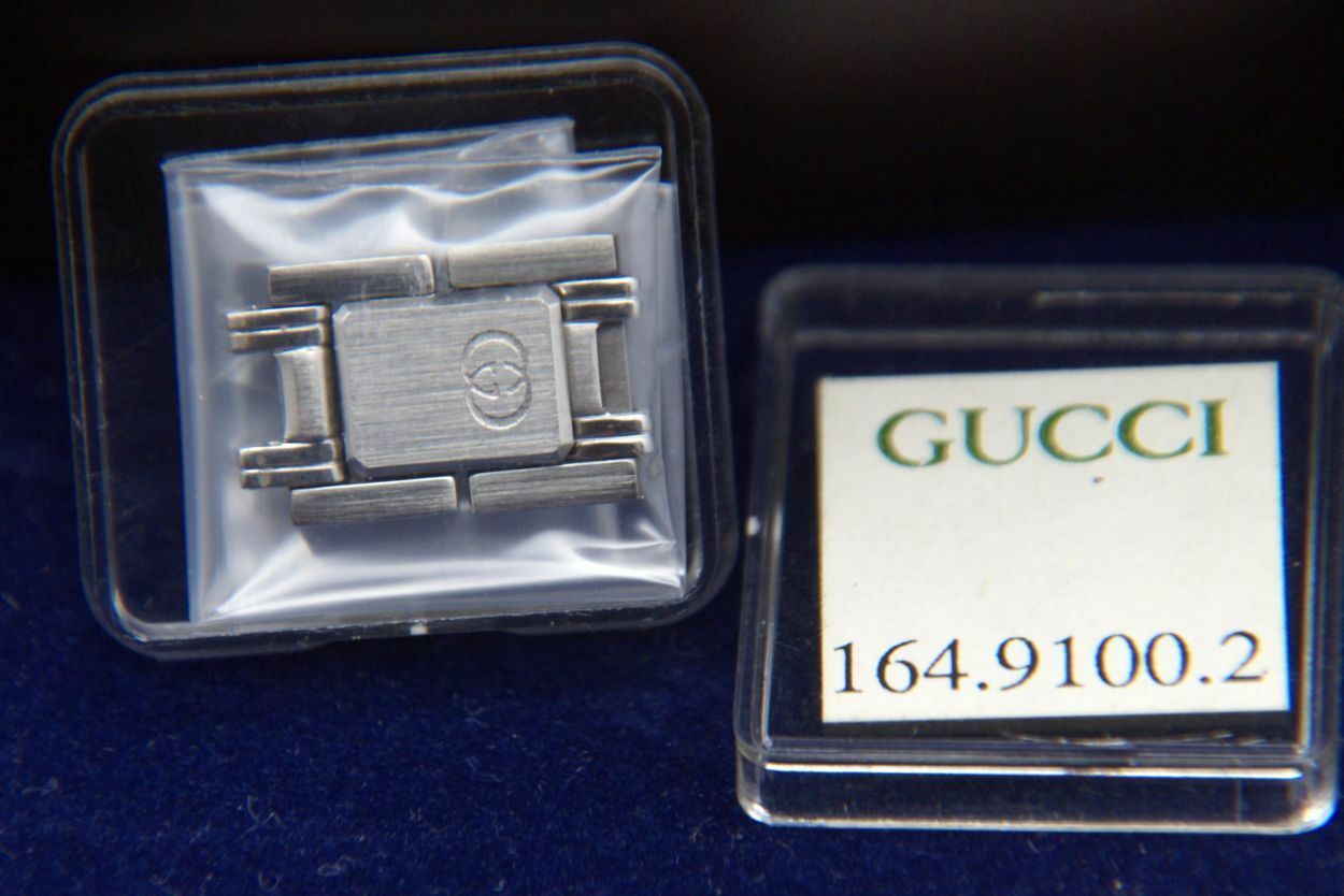 NIB Gucci Replacement Clasp – 9100 – 9000 – All Silver Vintage (Flat)