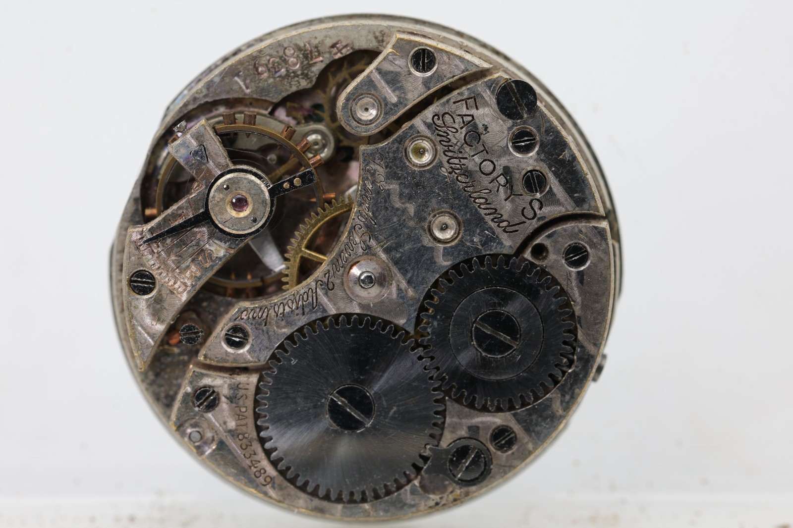 EVERETT WATCH CO. FACTORY S, SWISS 7j WATCH MOVEMENT 28.95mm FOR REPAIR (GN)