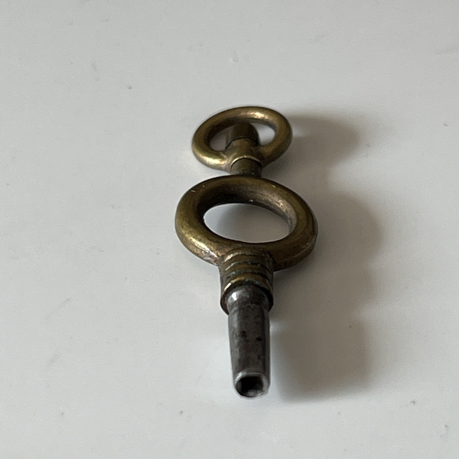 Antique Brass Wind Up Pocket Watch Key Collectable Timepiece Tool.