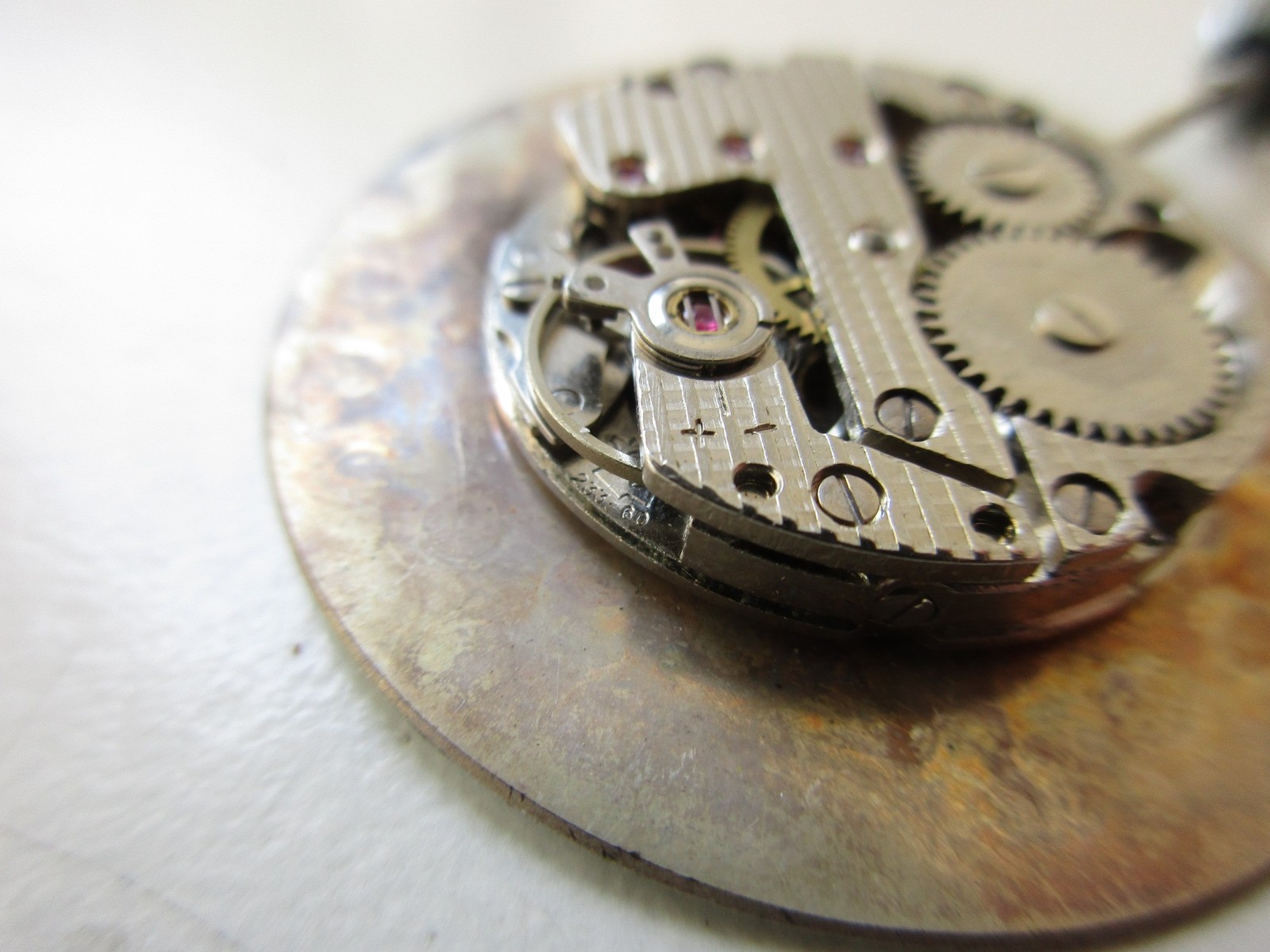 FE France Ebauche cal. 233-60 vintage watch movement – dial 36.5 mm – running