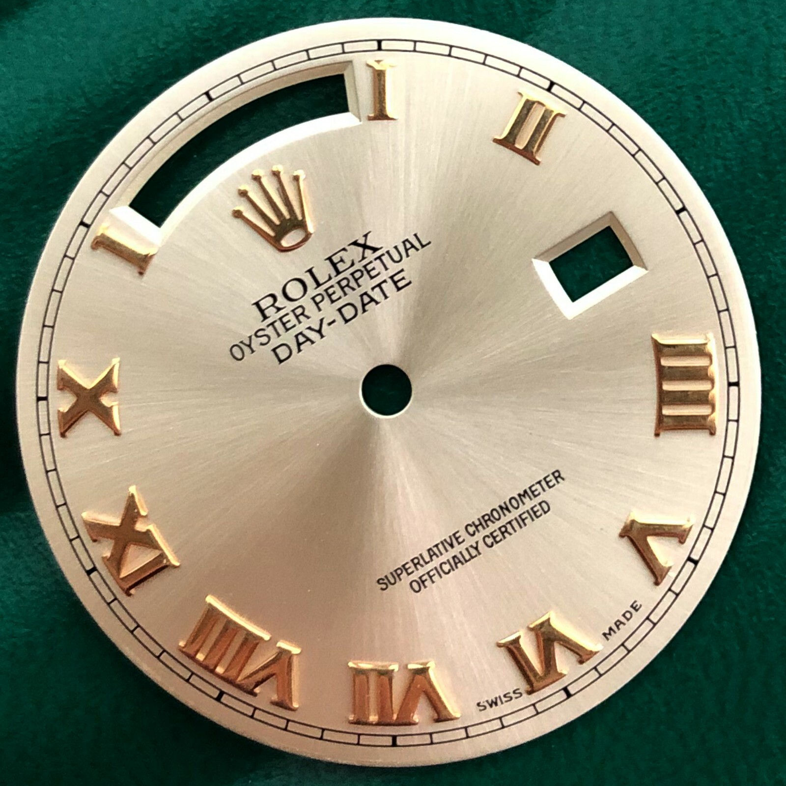 Rolex Factory Day-Date 118235 Pink Rose 18K Gold Roman Numeral Pink 36mm Dial
