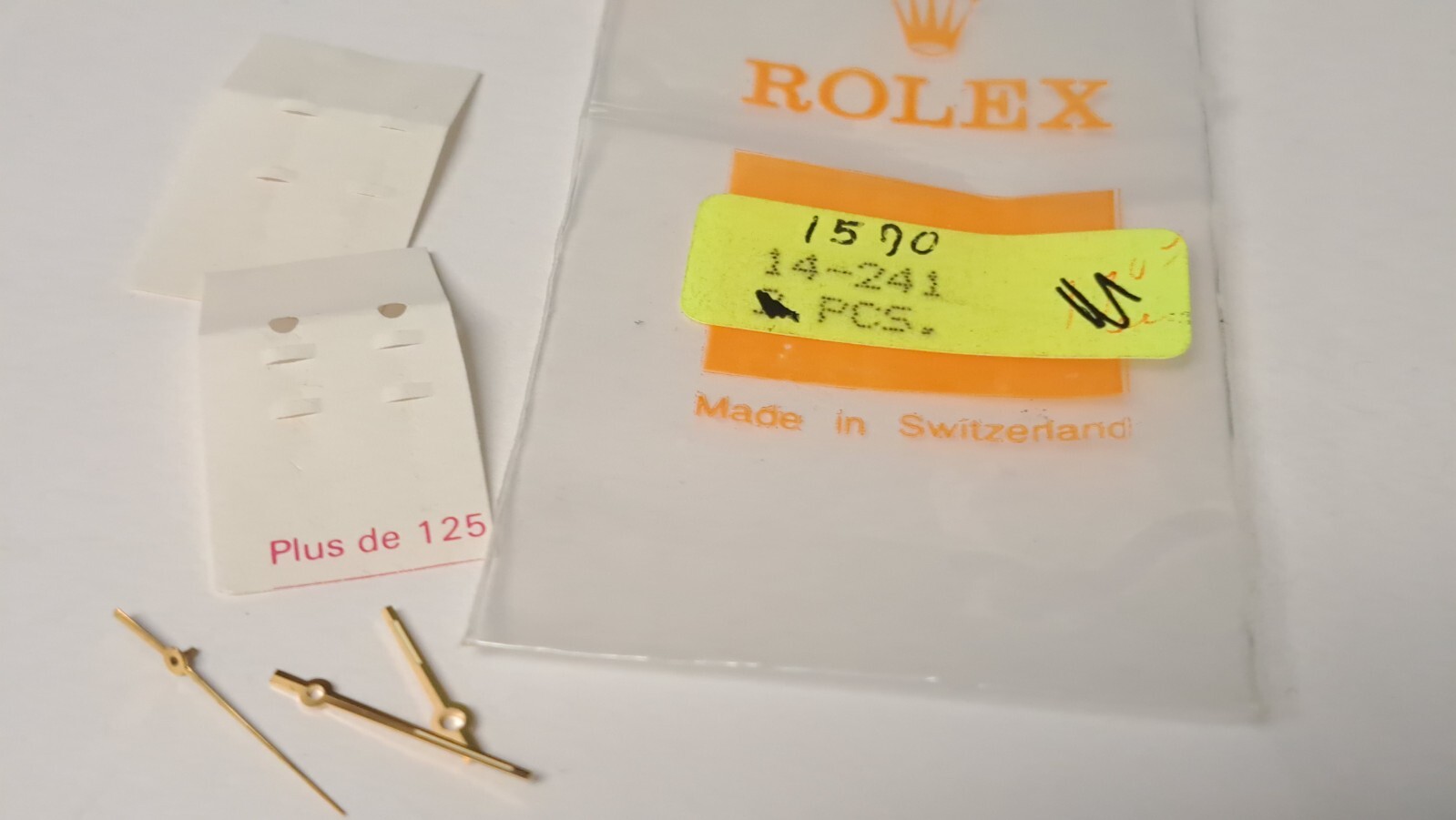 Genuine Rolex 1570 (14-241)Yellow HOUR, MINUTE and SECOND HAND SET. Green Lume,