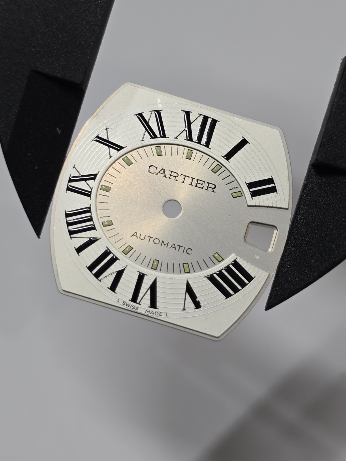 Genuine Cartier Roadster Silver Dial W62025V3 2510 26mm