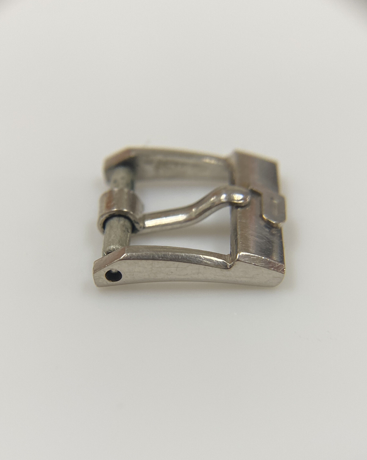 Original Vintage Piaget White Gold “750” 10mm Ladies Leather Band Buckle