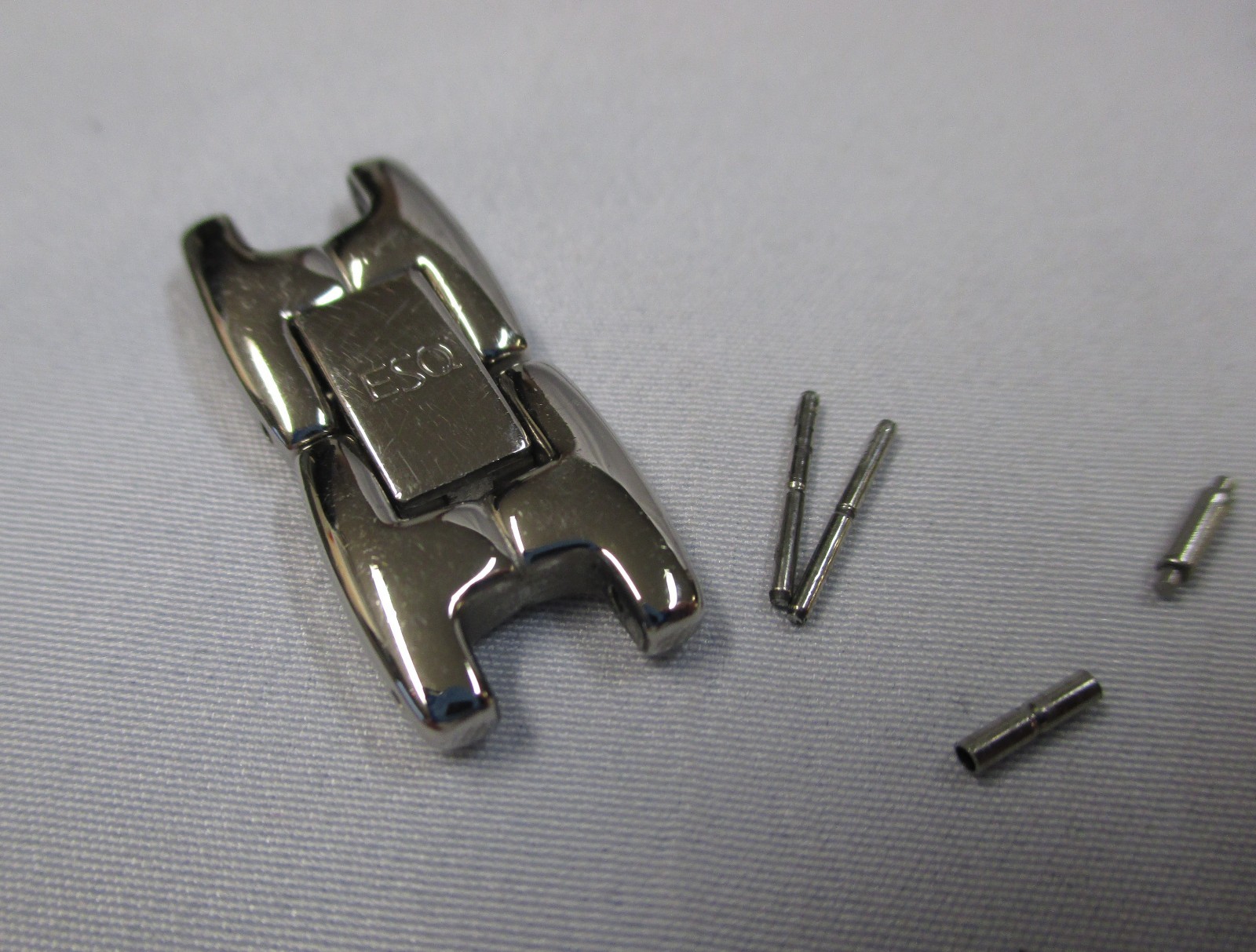 Genuine ESQ ESQUIRE MOVADO 100533A Complete Stainless Steel Clasp, Pins & Tubes