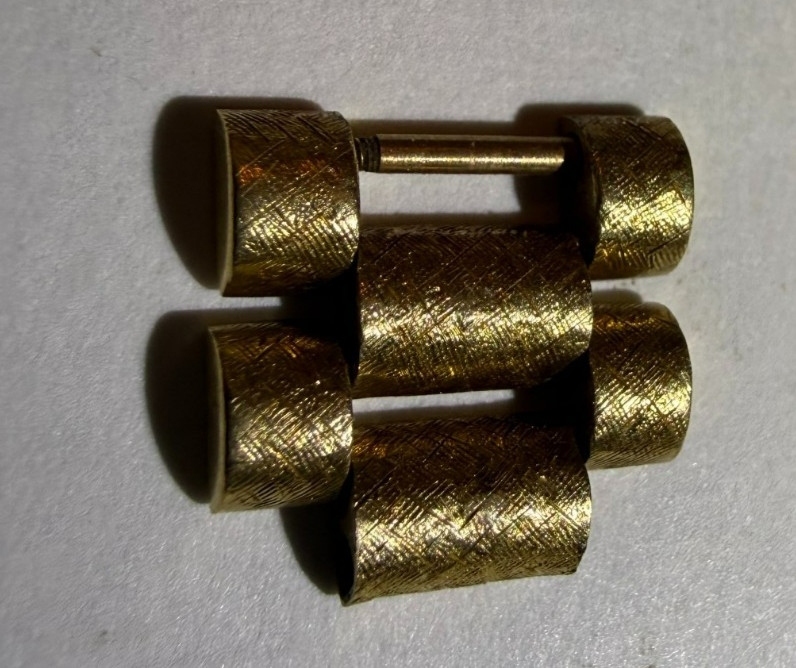 Rolex Presidential Solid 18k Gold Men’ links w/ screws. Please Read Description