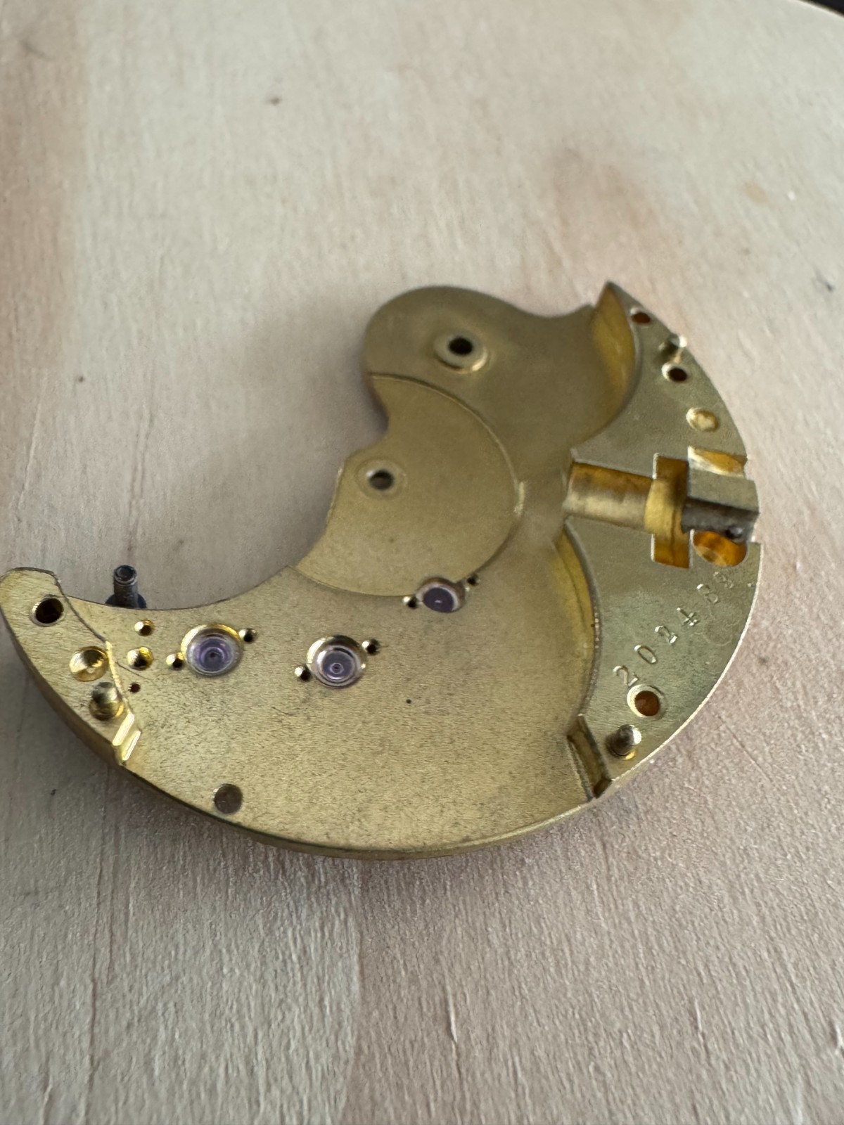 VINTAGE N SIZE E. HOWARD MODEL 1 POCKET WATCH TRAIN BRIDGE WITH SCREWS